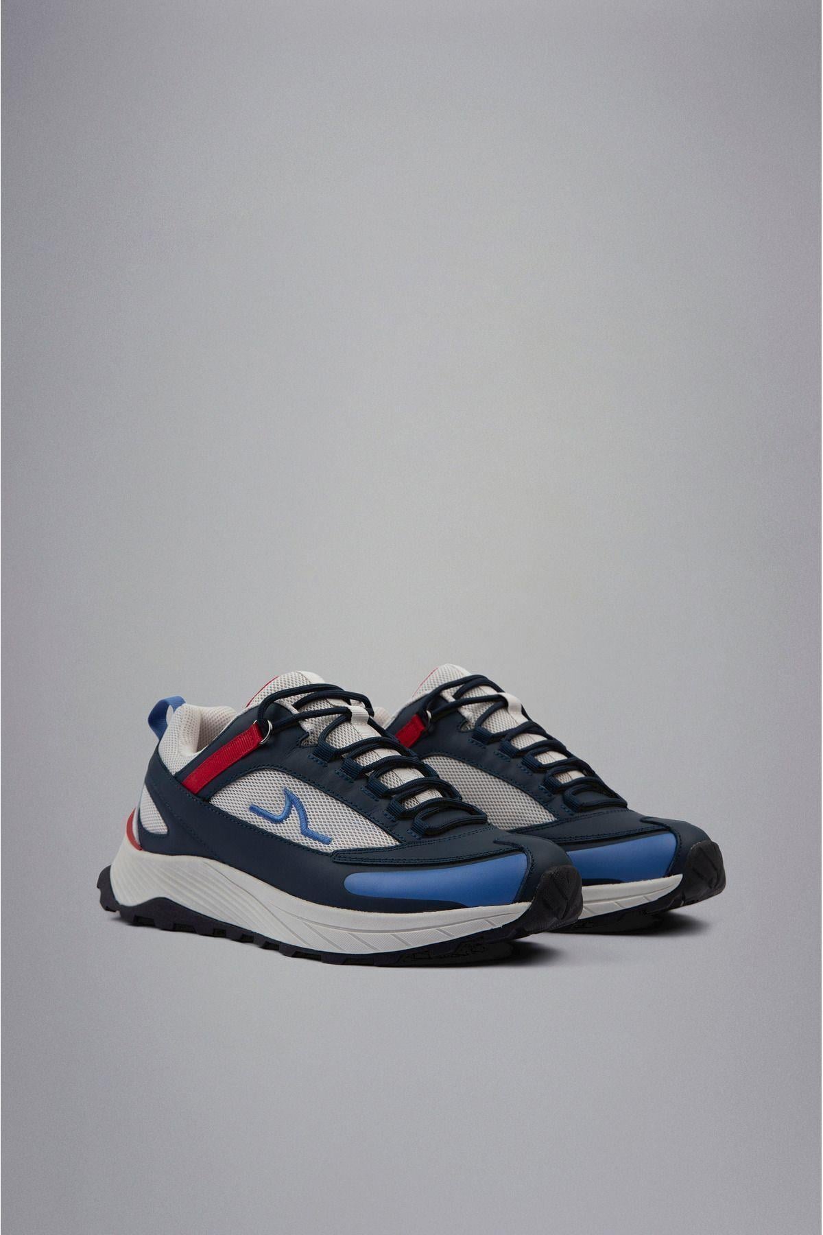 sneakers-a78e53.jpg