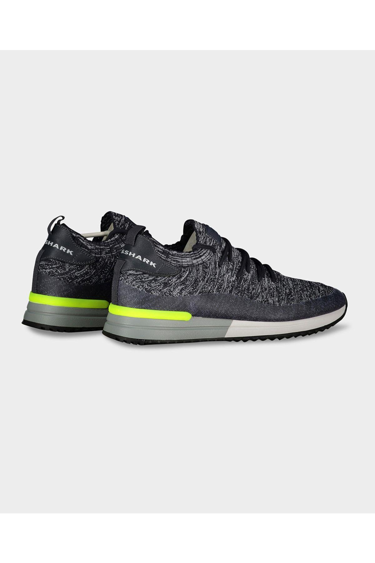 sneakers-aab1-2.jpg