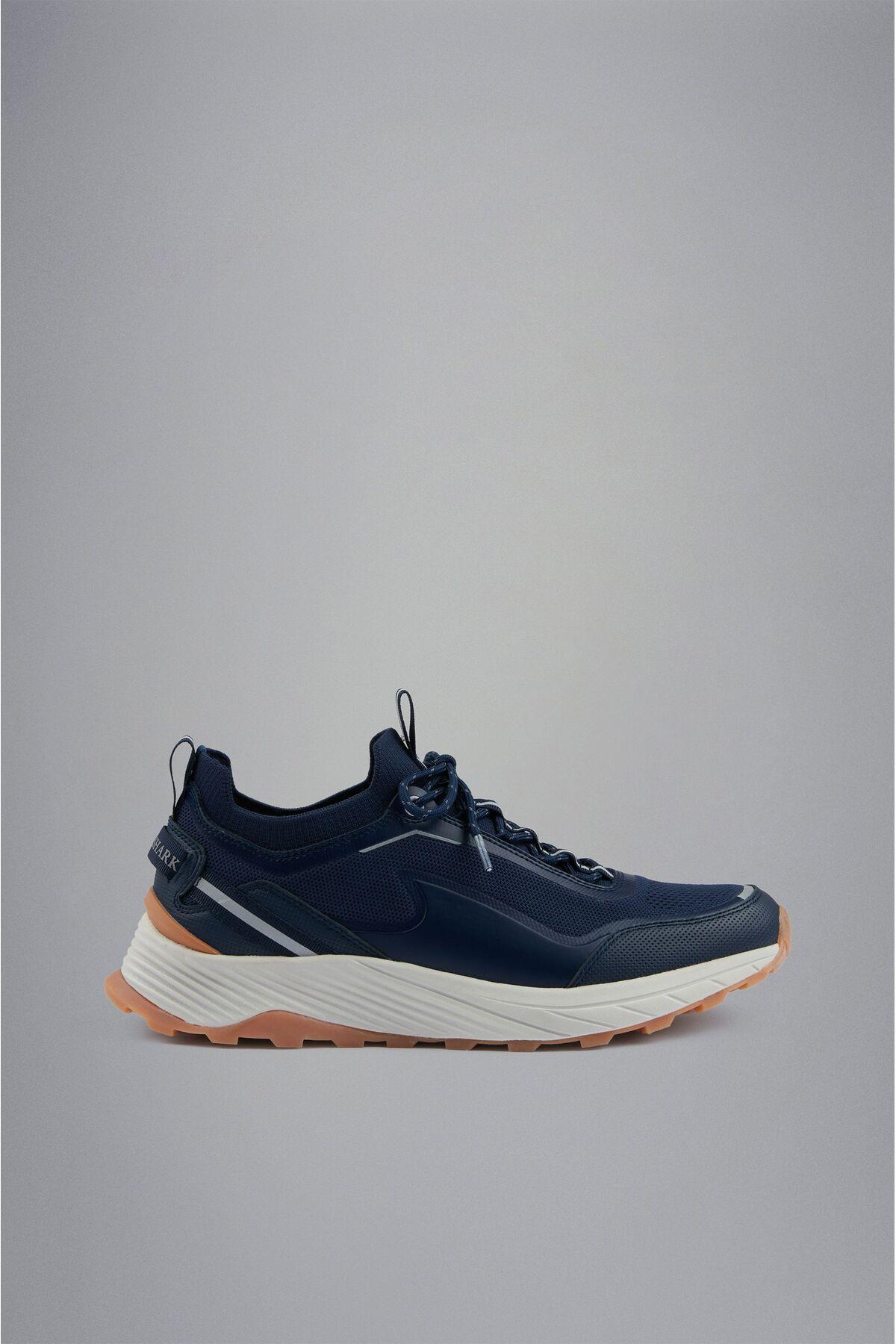 sneakers-bc4-4c.jpg