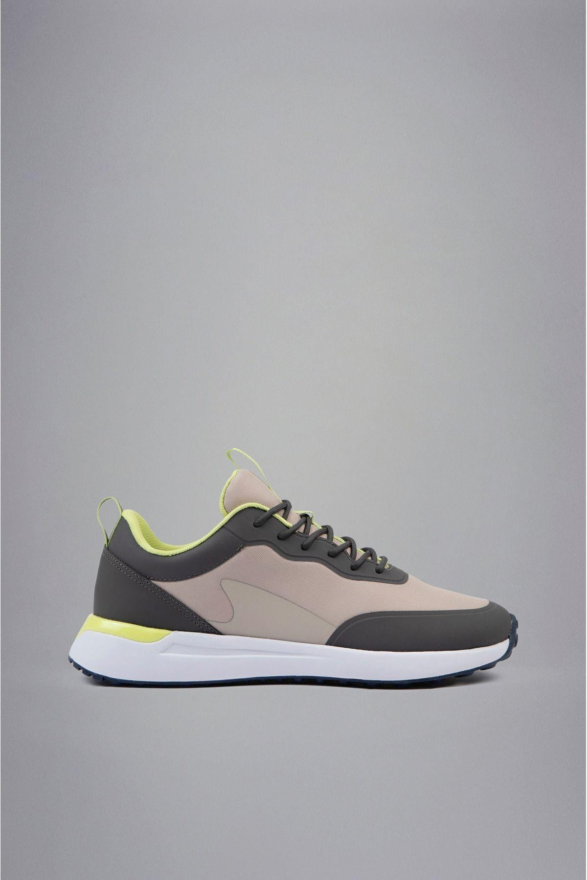 sneakers-bf-941.jpg