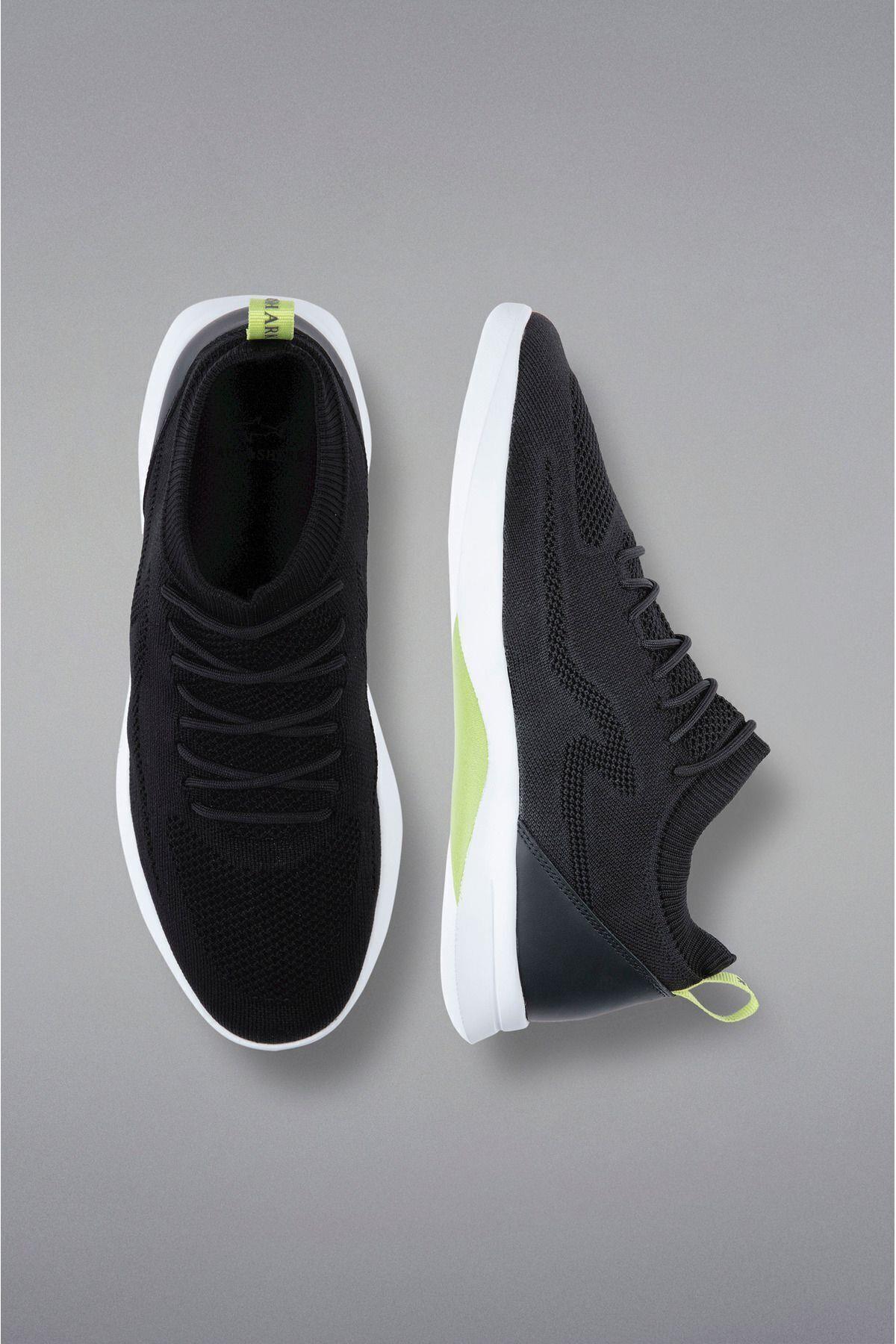 sneakers-c-429f.jpg