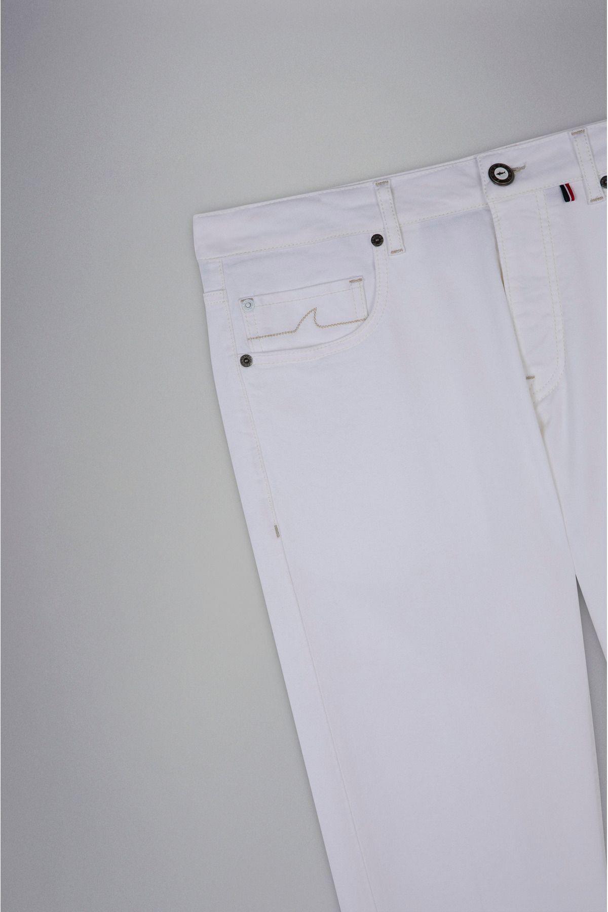 white-rivet-5-pockets-jea-ns-f3-4d8.jpg