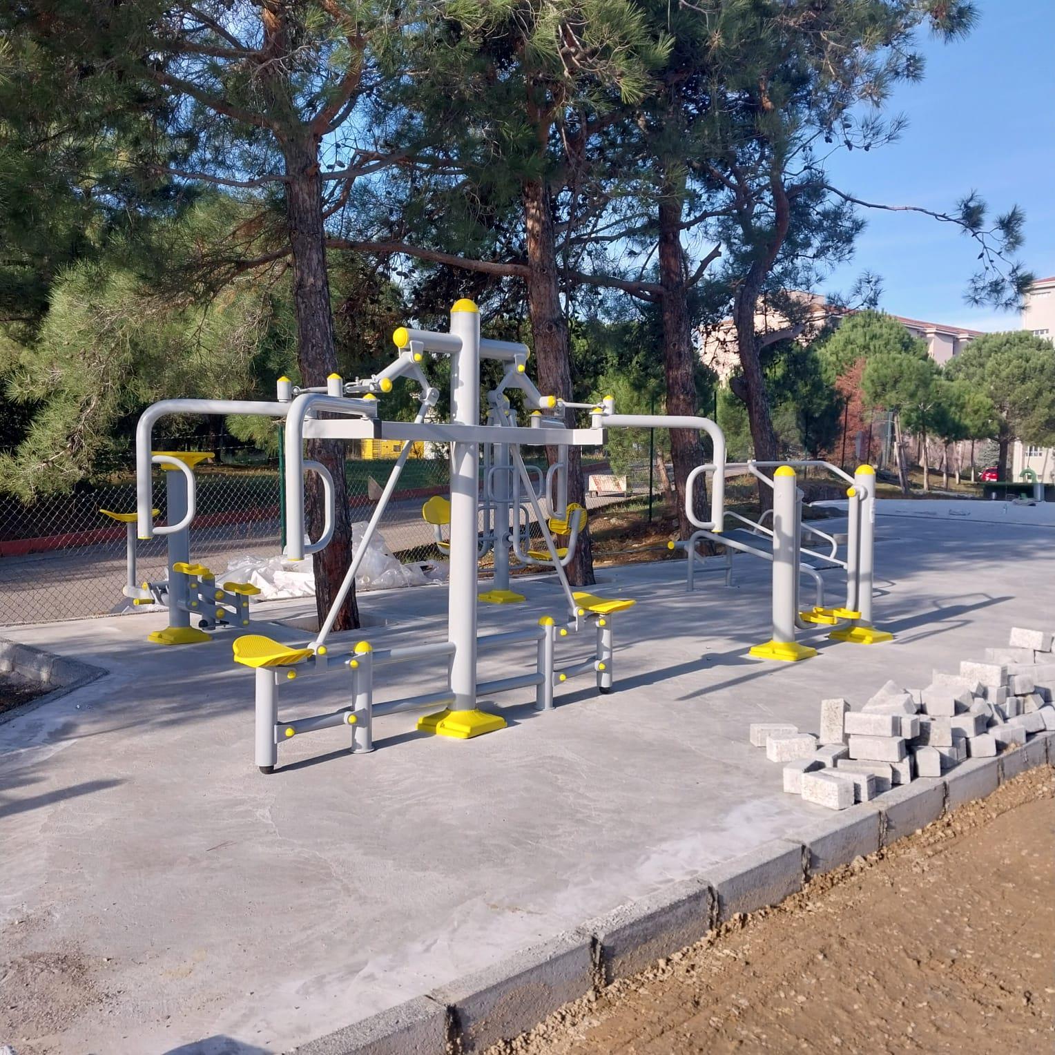 Açık Alan Fitness Aleti, Kelebek Aleti