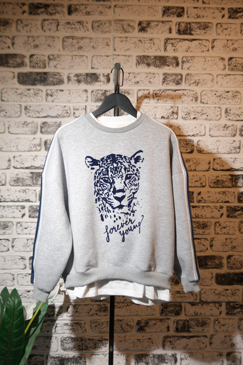 T-SHIRTLÜ SWEAT