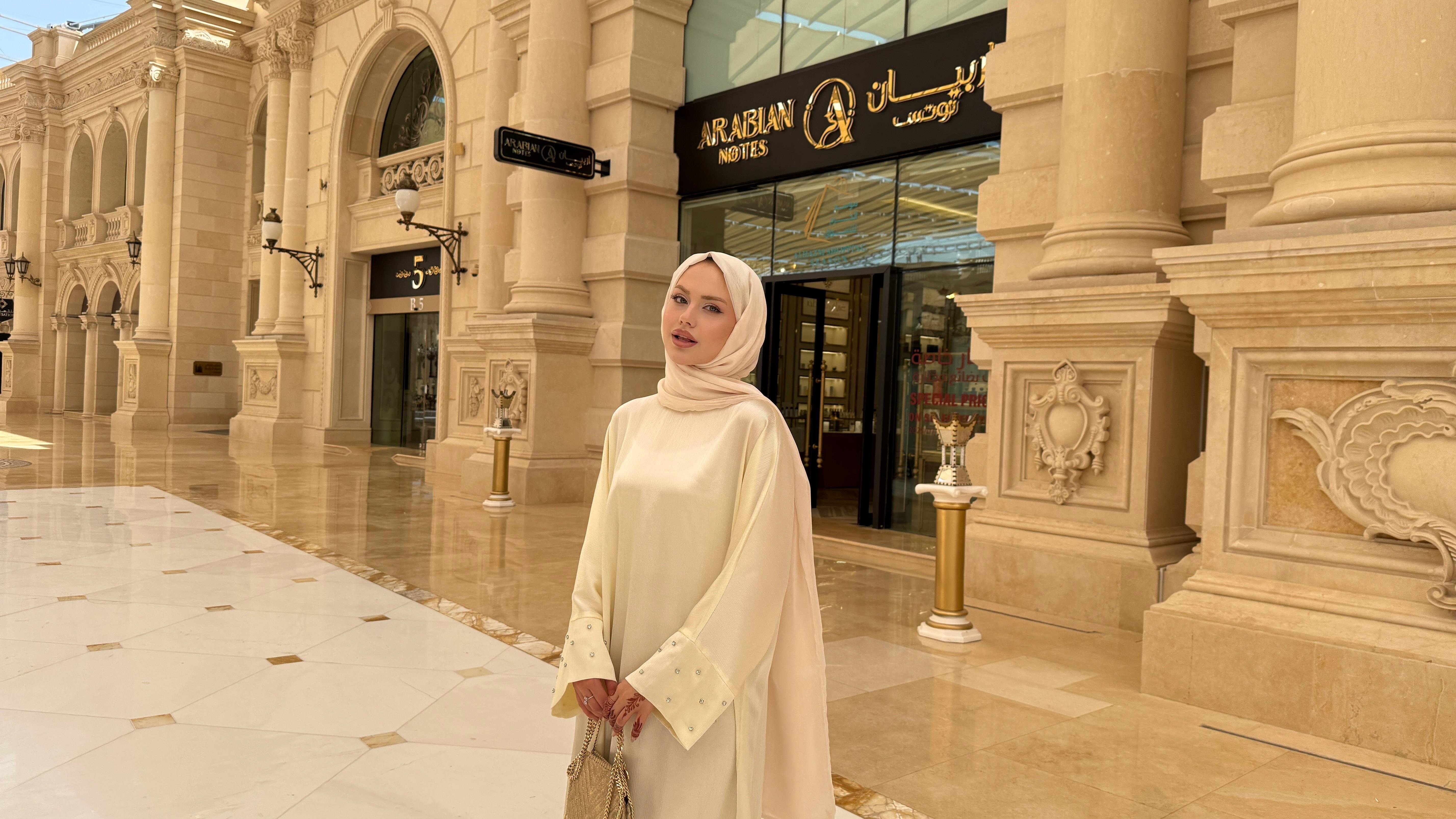 Doha Elbise Ekru