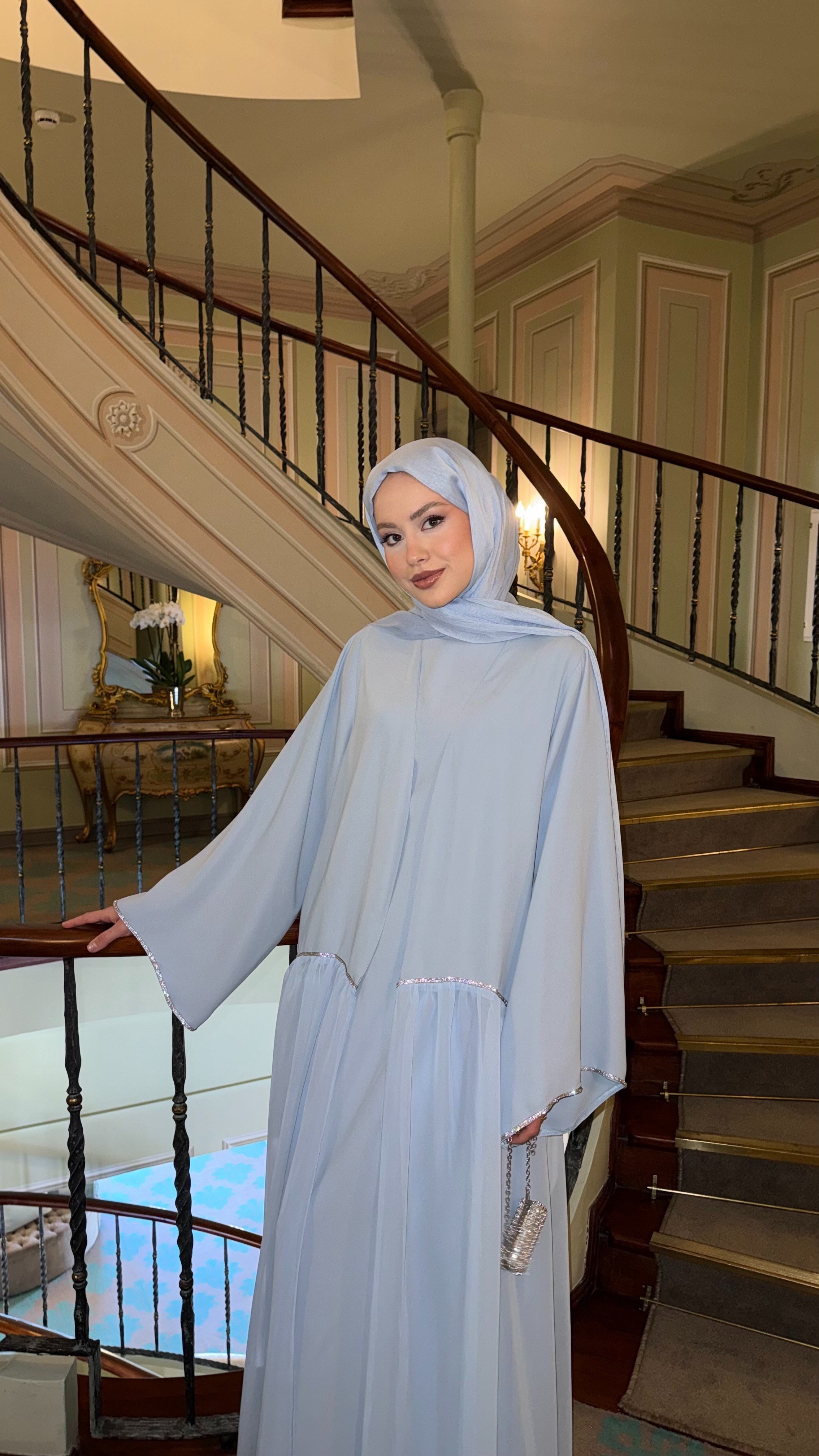 Mavi abaya takım