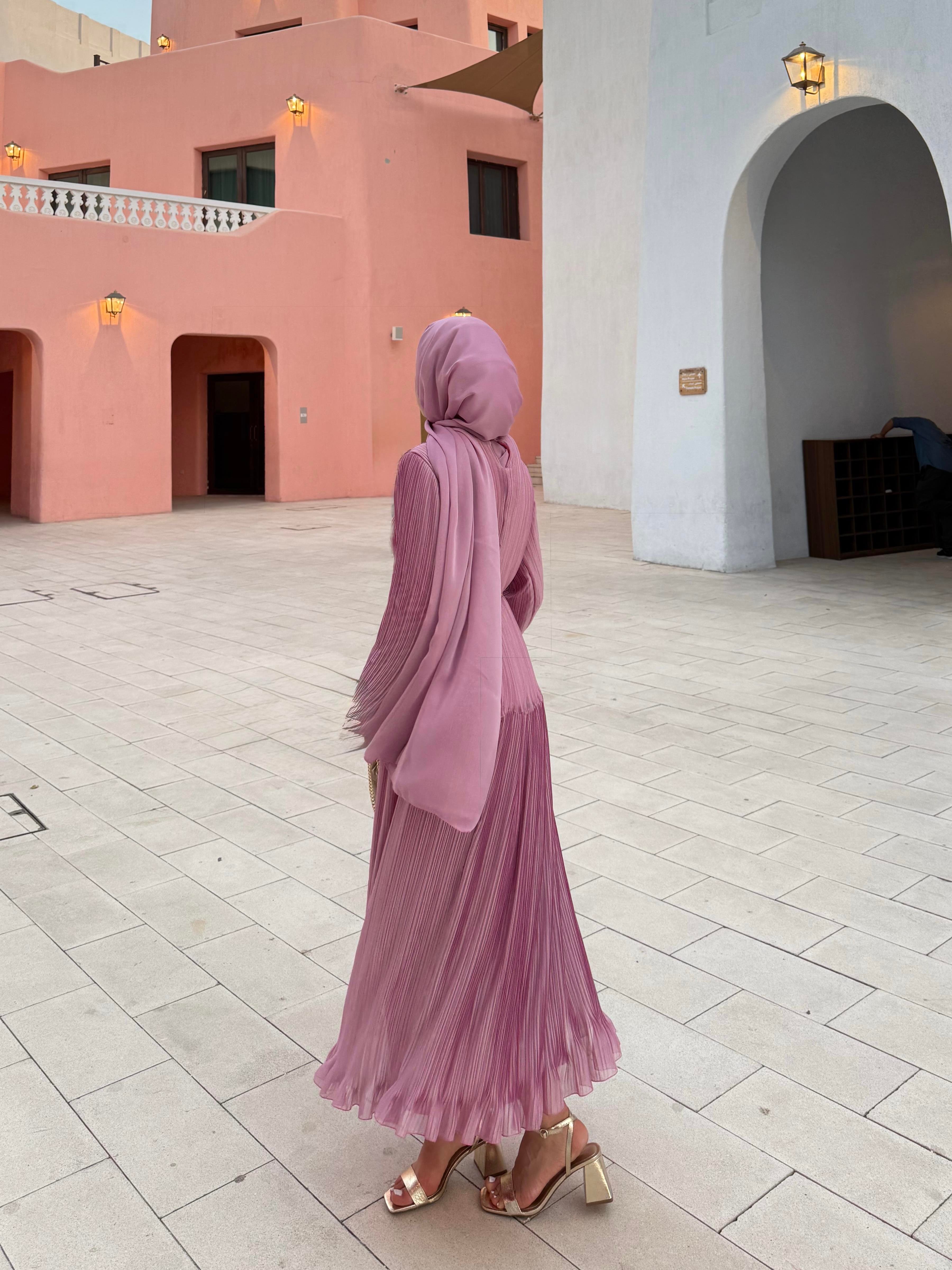 Mina Elbise Pembe