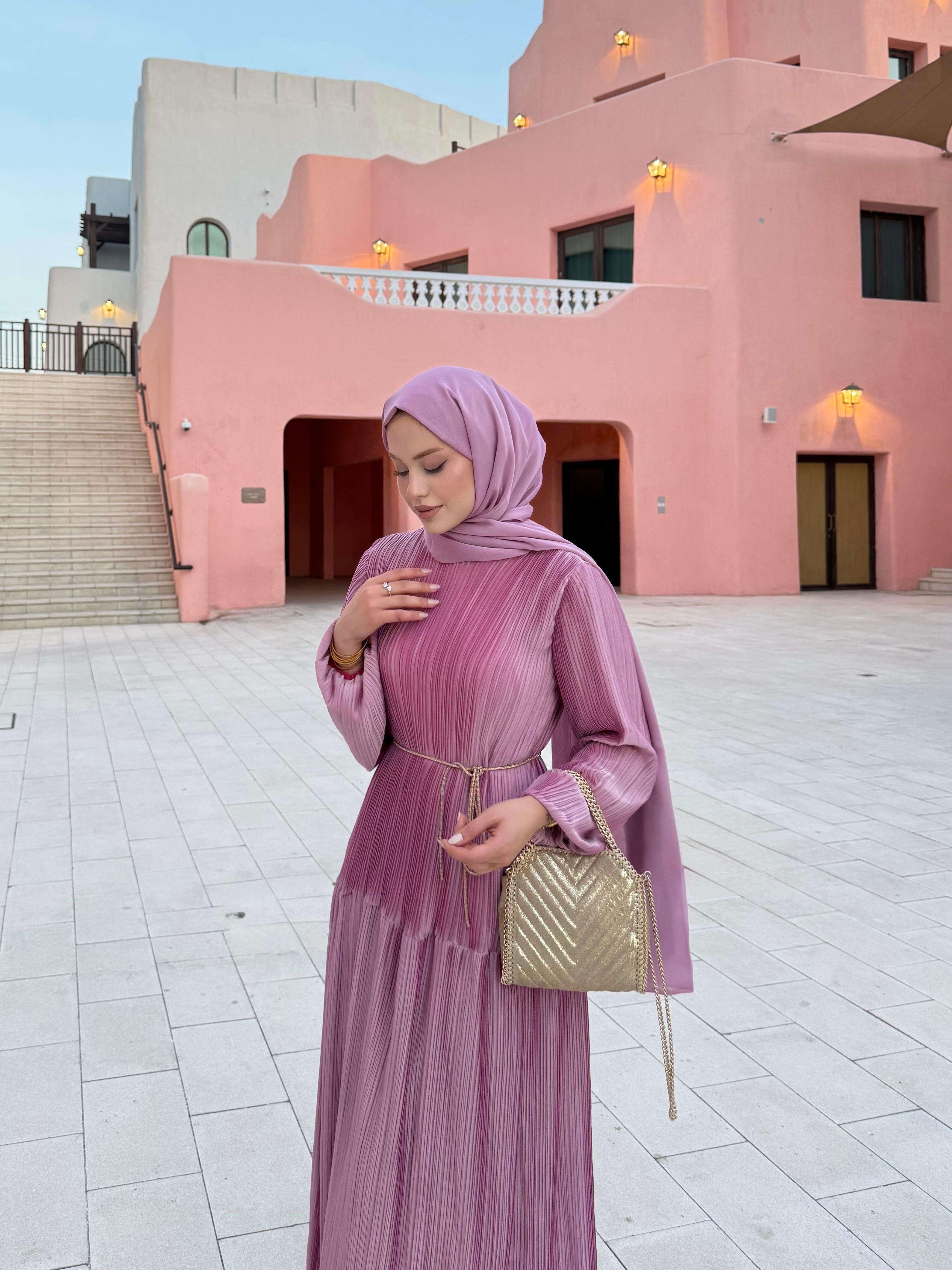 Mina Elbise Pembe