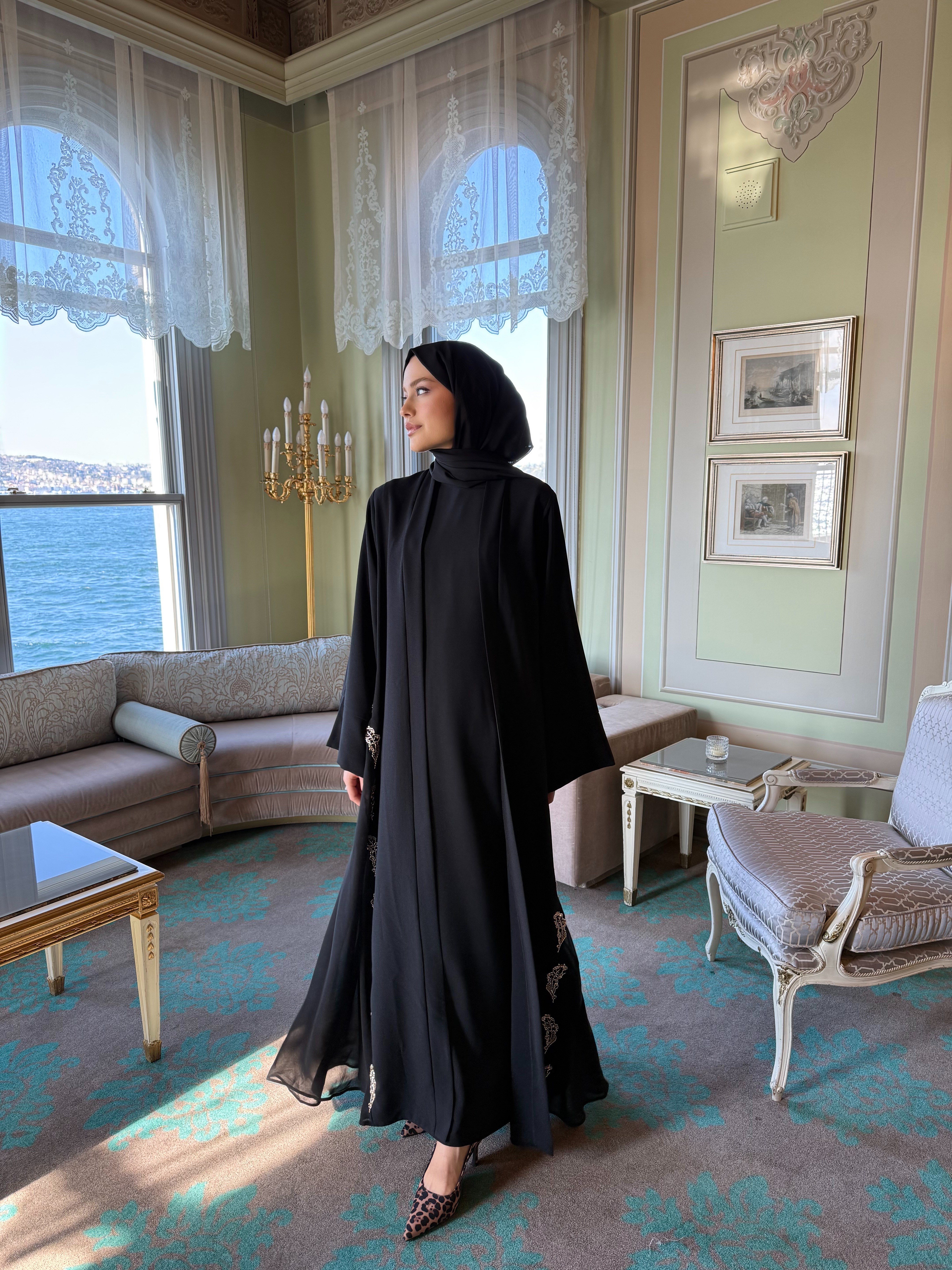 Nakış işlemeli Siyah abaya takım