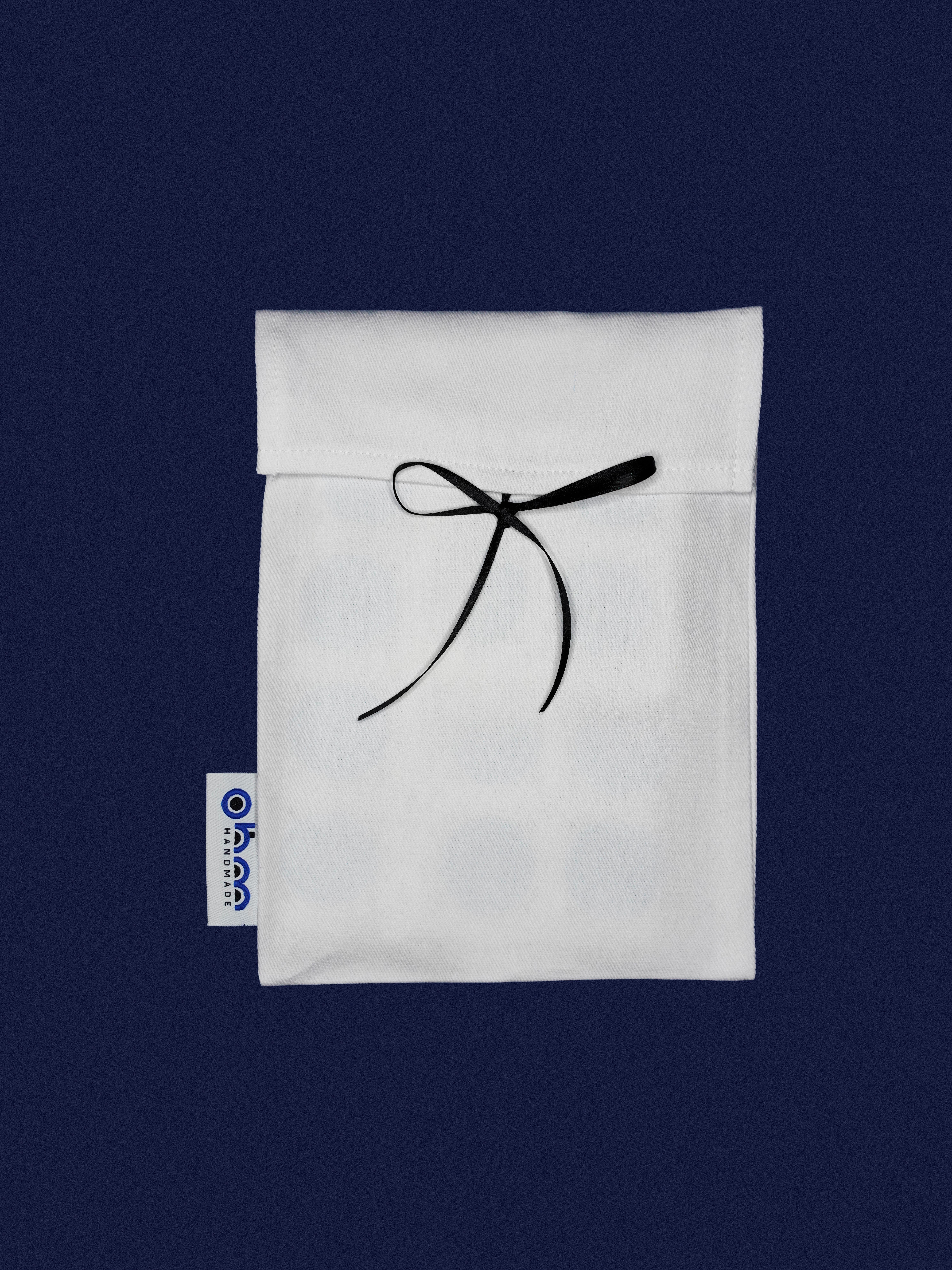 Black Plain Handcrafted Lace Runner