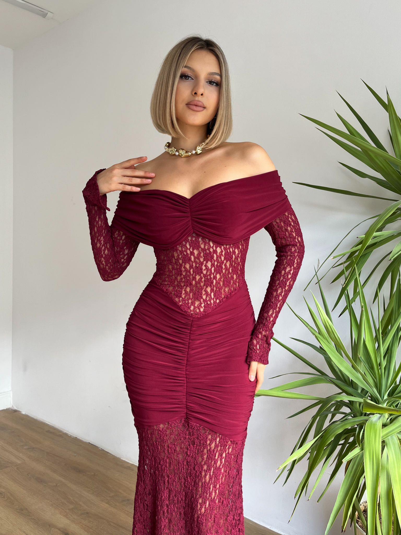 Kadın Abiye Transparan Dantel İşlemeli Straplez Bodycon Maksi Elbise - Abiye & Mezuniyet Elbisesi