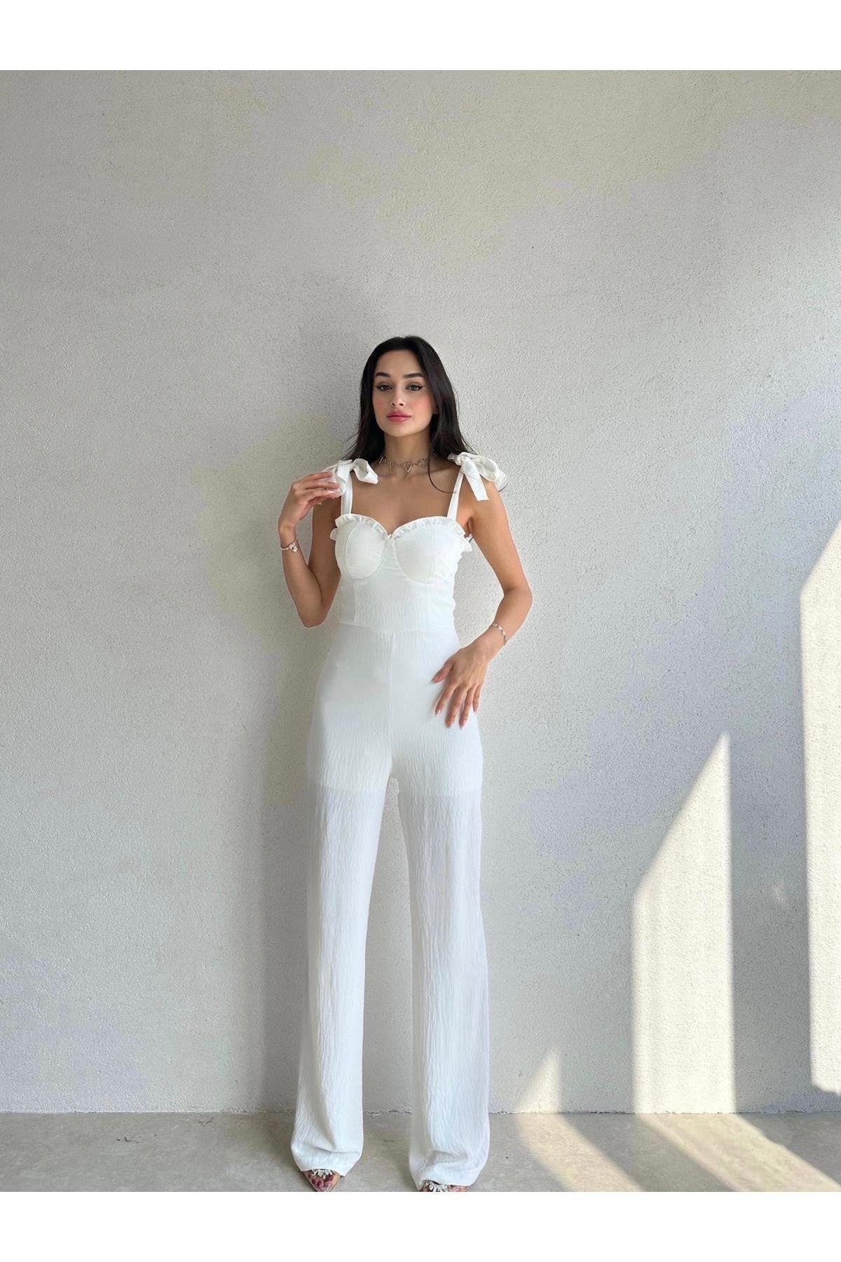 Kadın Abiye Tulum Omuzdan Bağlama Detaylı Göğüs Cuplu Askılı Beyaz Tulum Elbise