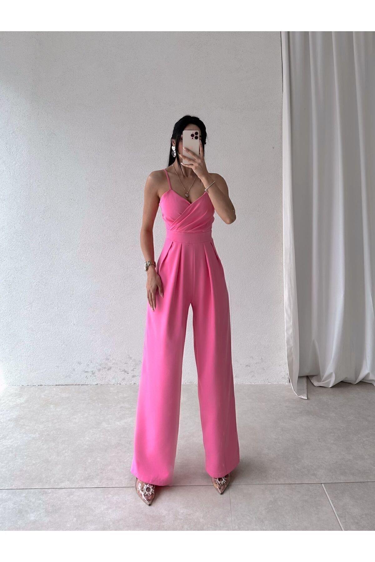 Kadın Tulum Elbise Krep Saten Kumaş Askılı Kruvaze Yaka Geniş Paça Pembe Abiye Tulum