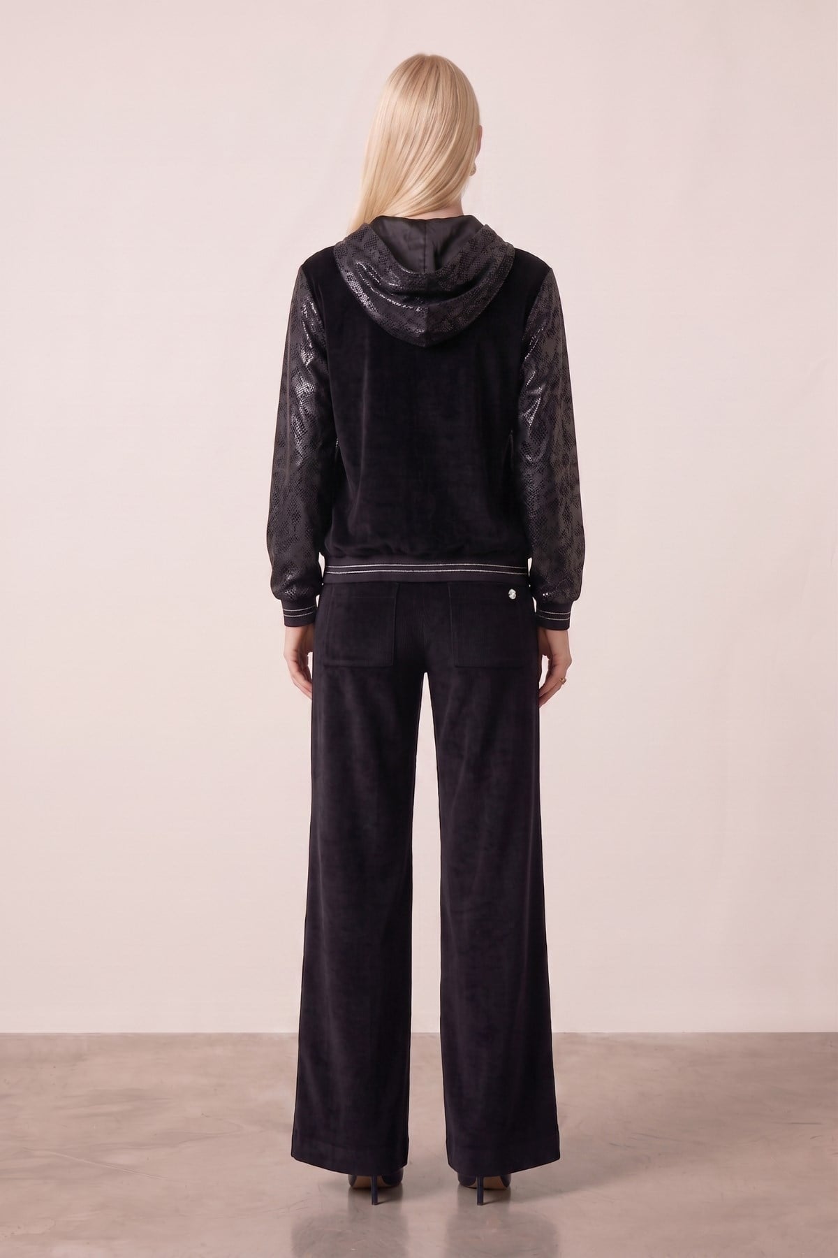 casual-siyah-kadife-pantolon-cd35-1.jpg