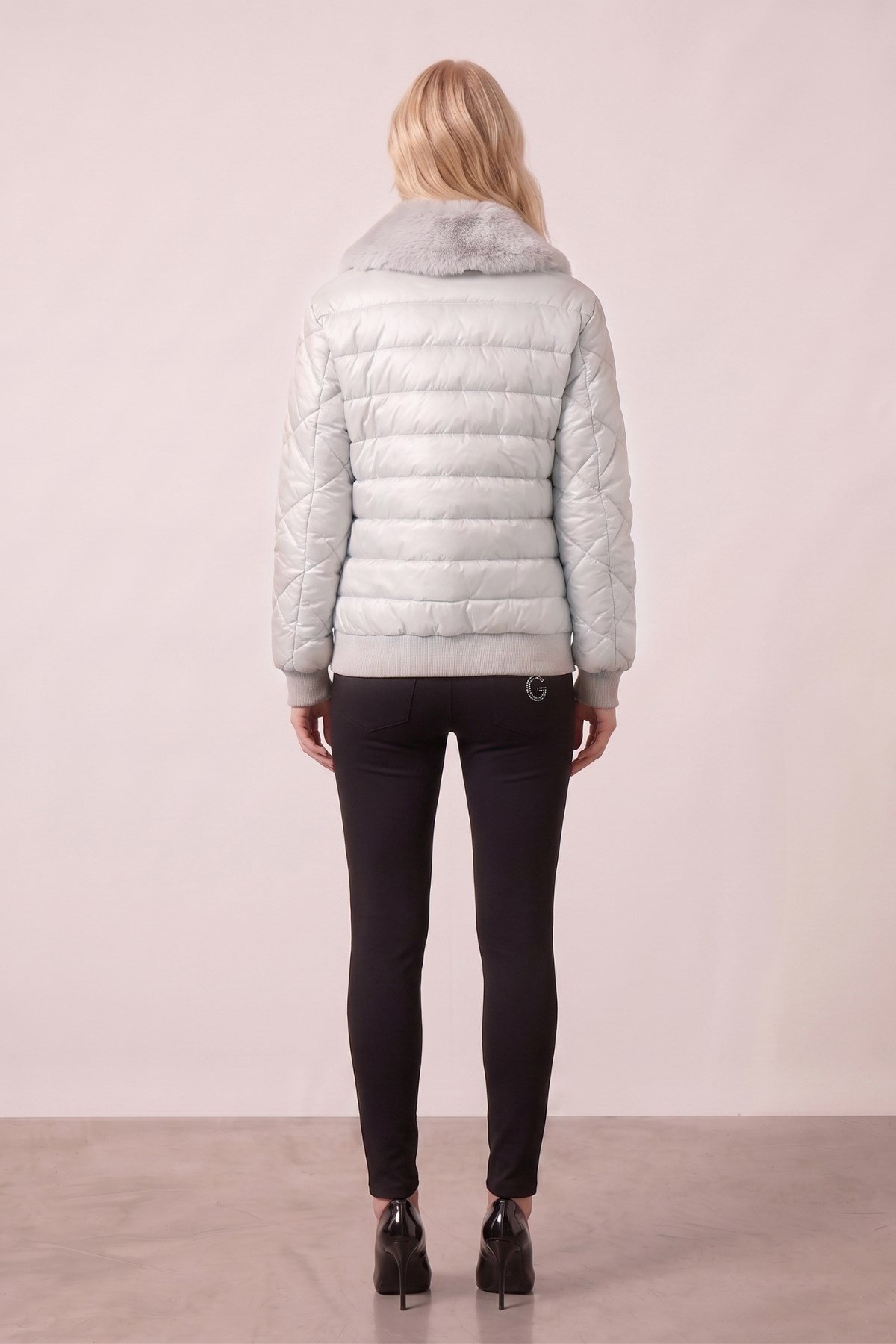 cepli-tas-rengi-kapitoneli-mont--10cd-.jpg