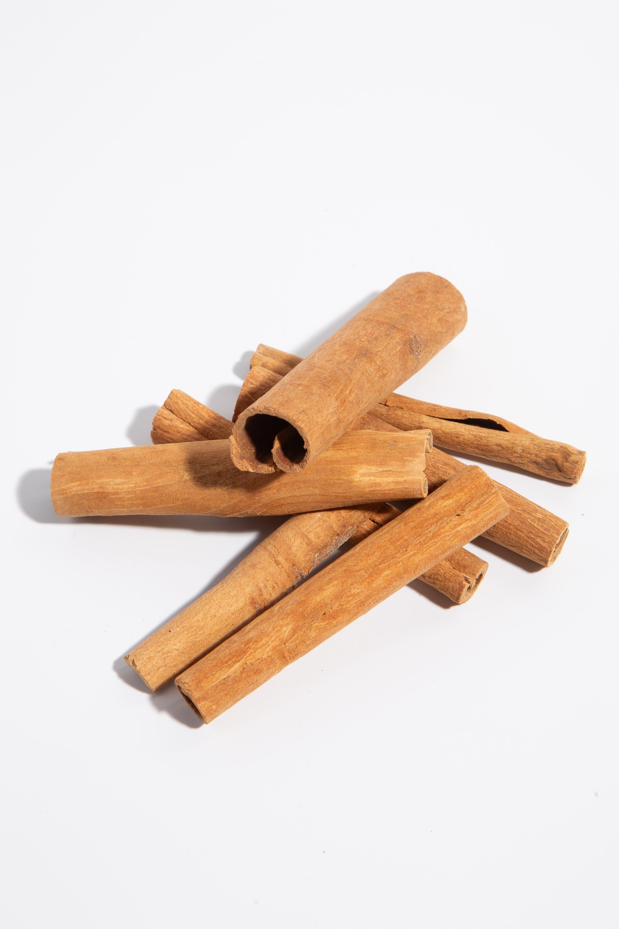 TARÇIN KABUK (ENDONEZYA)