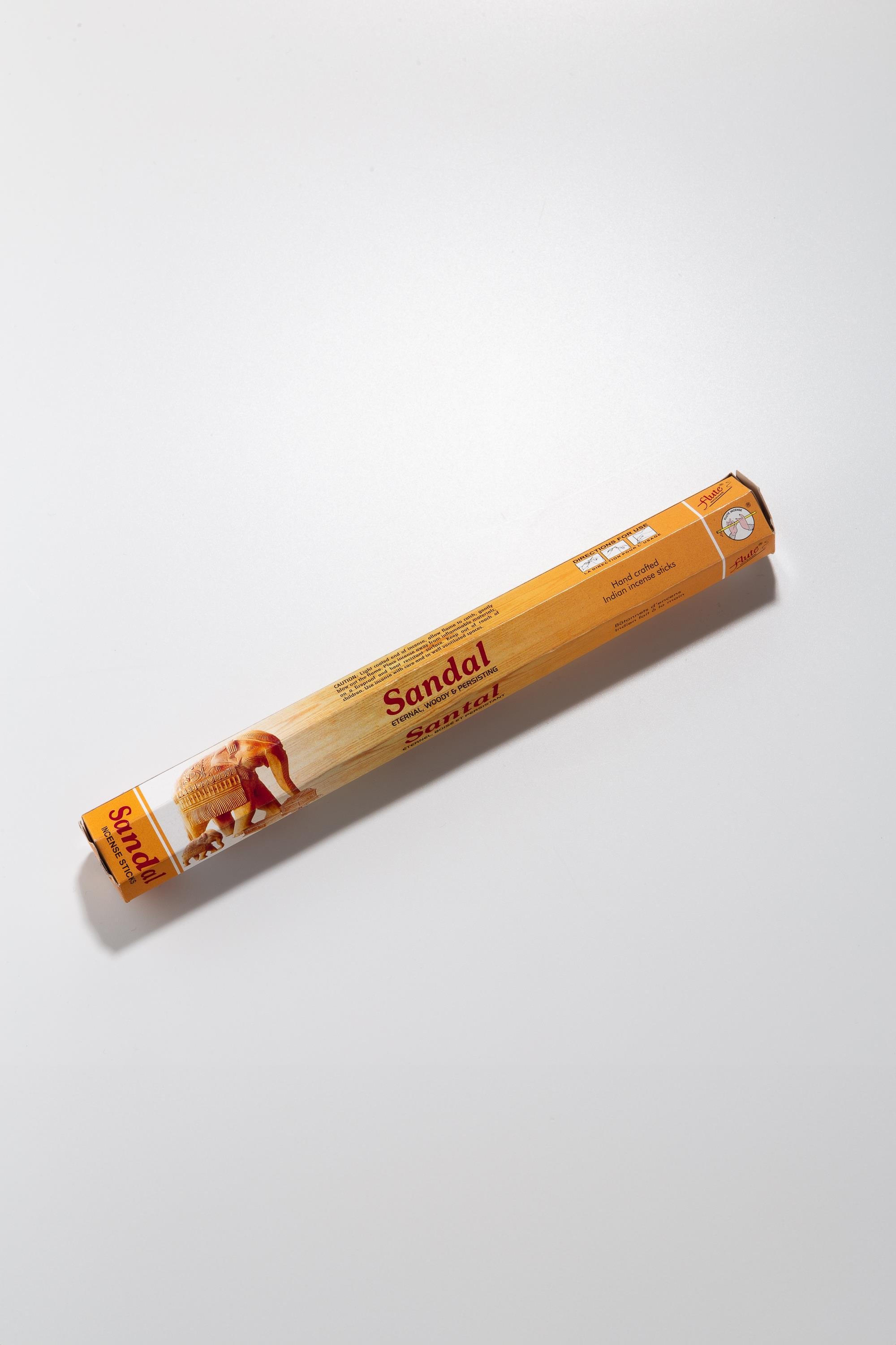 TÜTSÜ SANDAL AĞACI 20 Lİ FLUTE