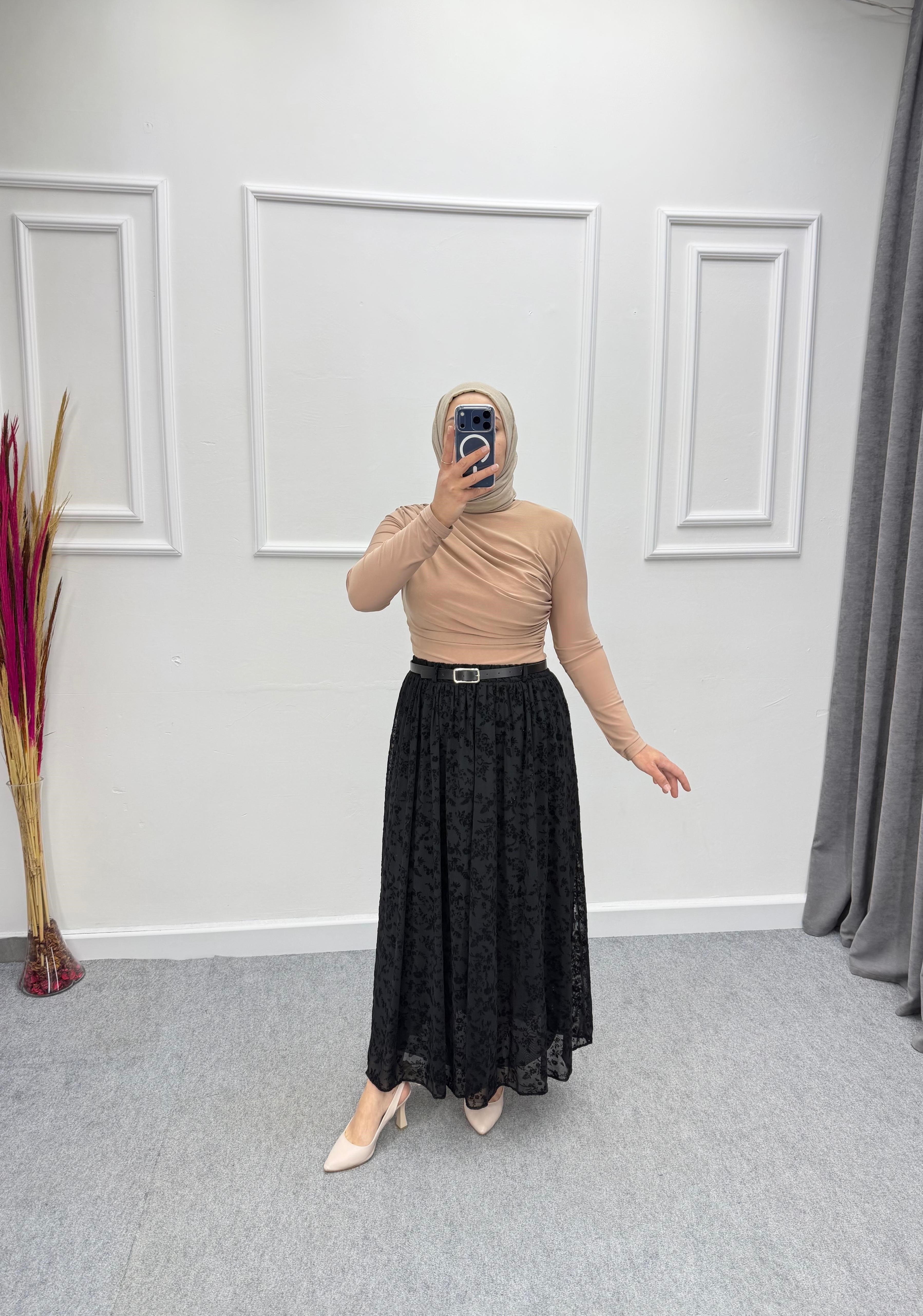 Krem Büzgü Detaylı Sandy Bluz