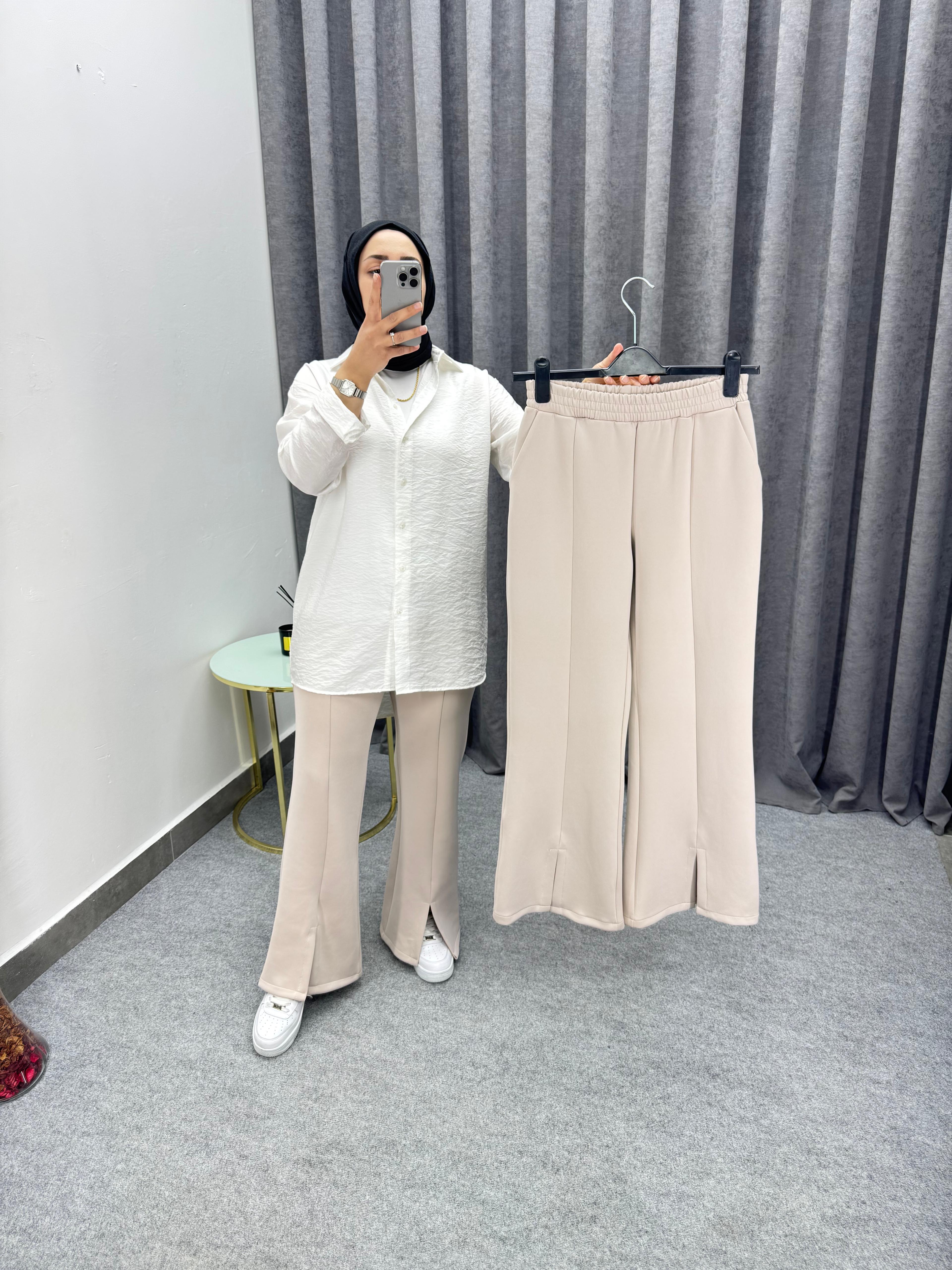 Krem Yırtmaç Detaylı Beli Lastikli Pantolon
