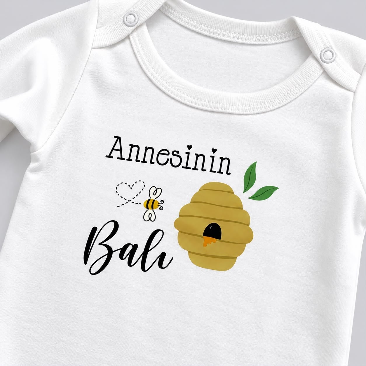 Annesinin Balı Yazılı Zıbın