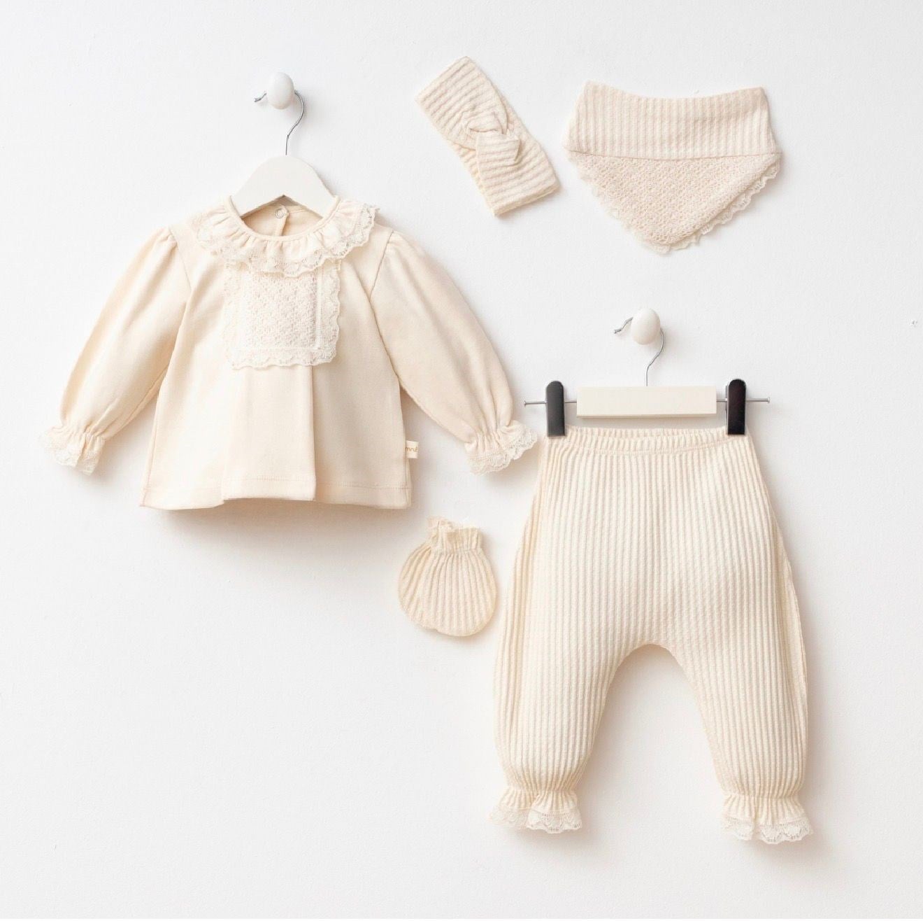 Minizeyn Barbara Kız Bebek 5 Parça Hastane Çıkış Seti