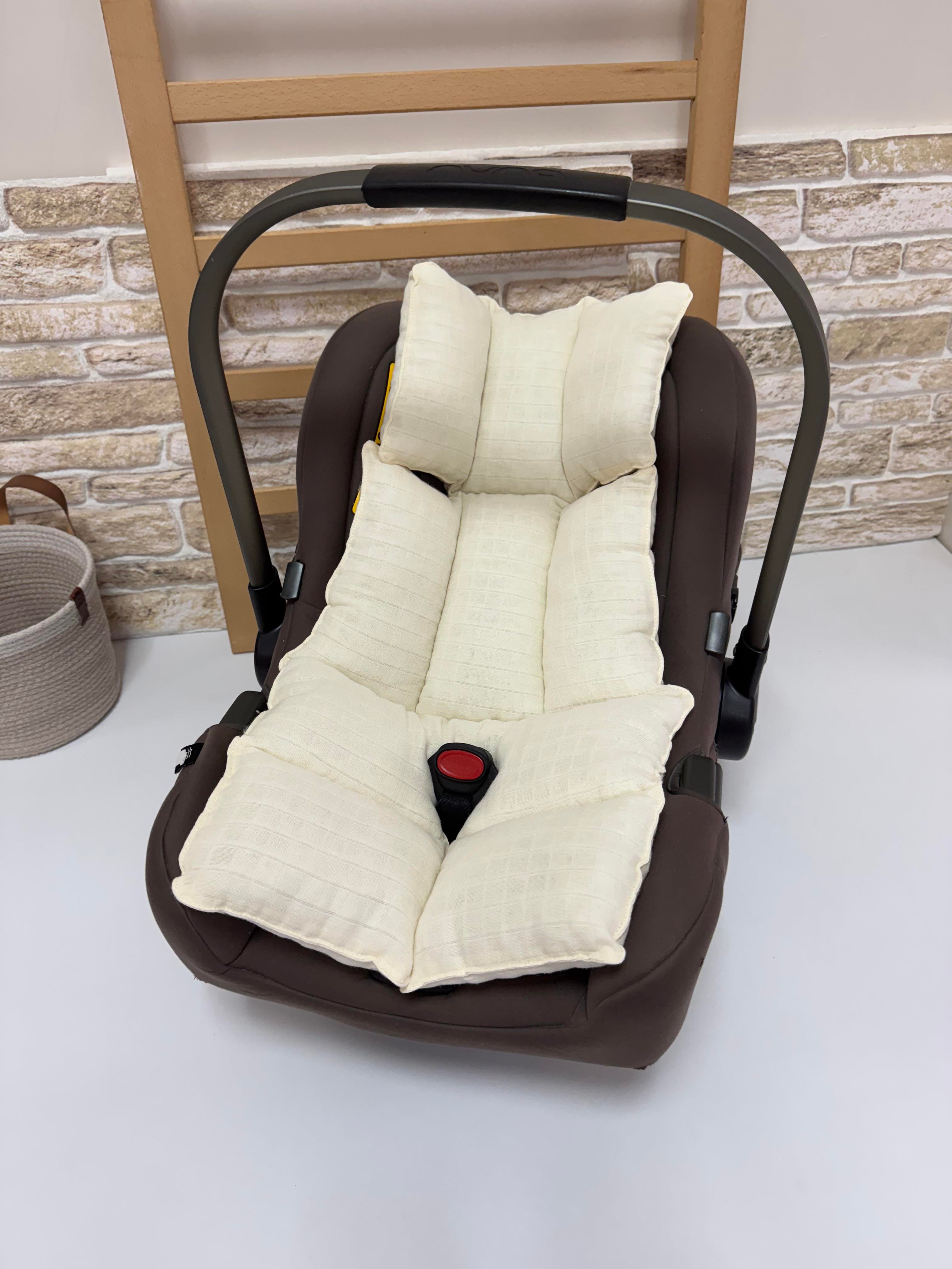 Müslin Kumaş Kurdele Ve Ponpon Detaylı Puset Örtüsü Ve Puset Minderi