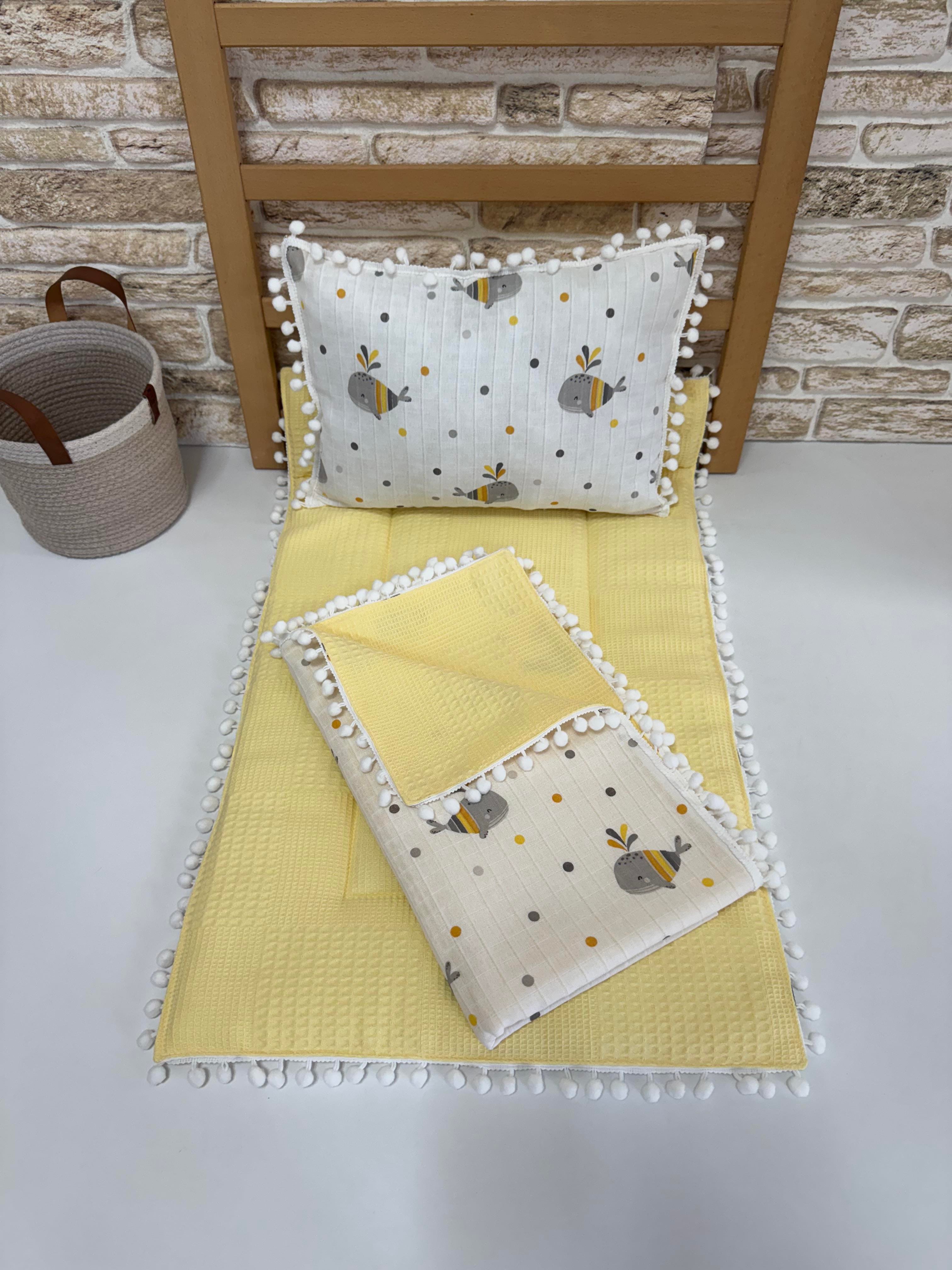 Sarı Pikeli Müslin Balık Desen Çift Taraflı 5 Parça Puset Örtüsü Seti