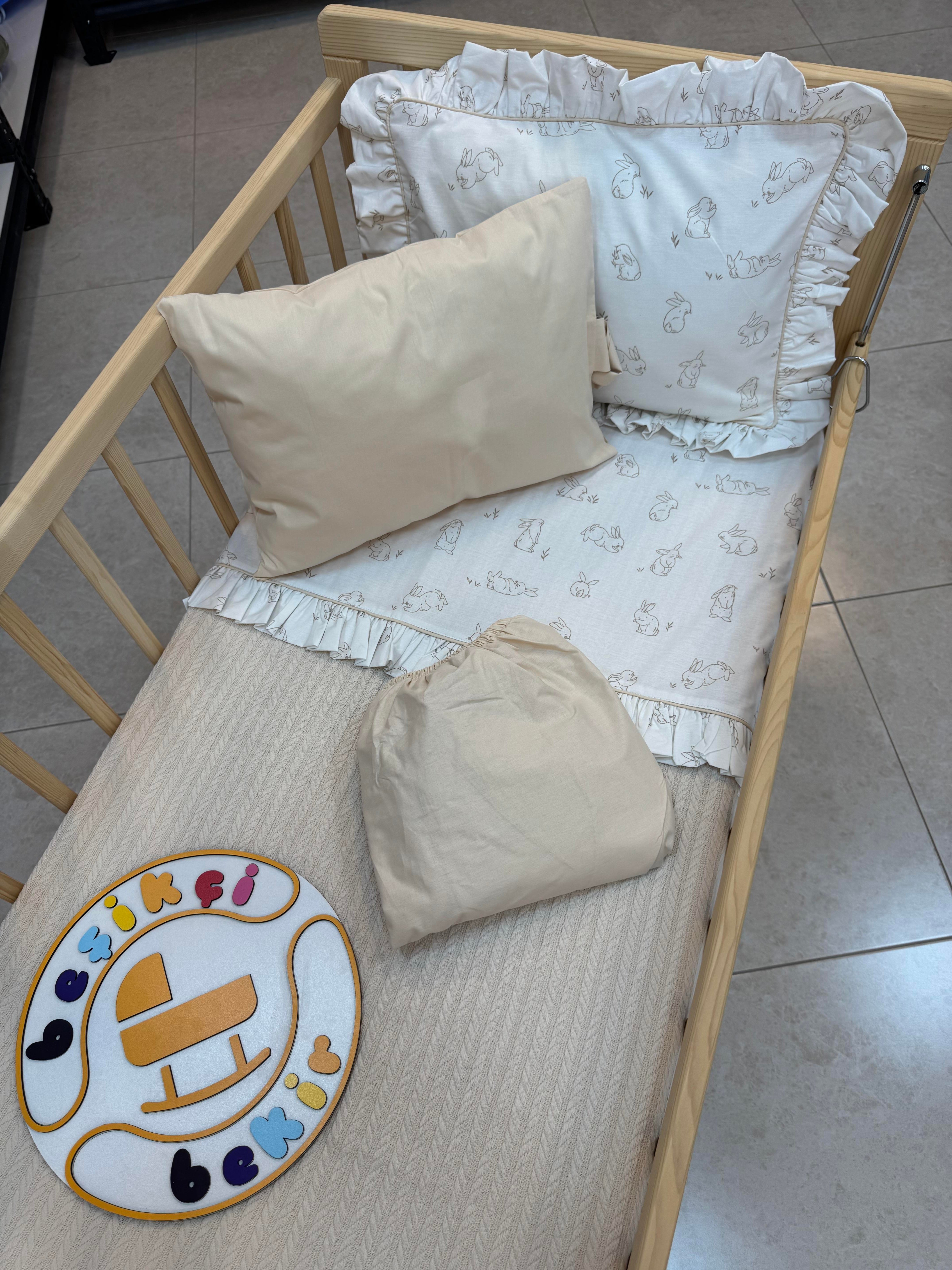 Tavşan Desen Örgü Kumaş Bebek Pike Takımı 