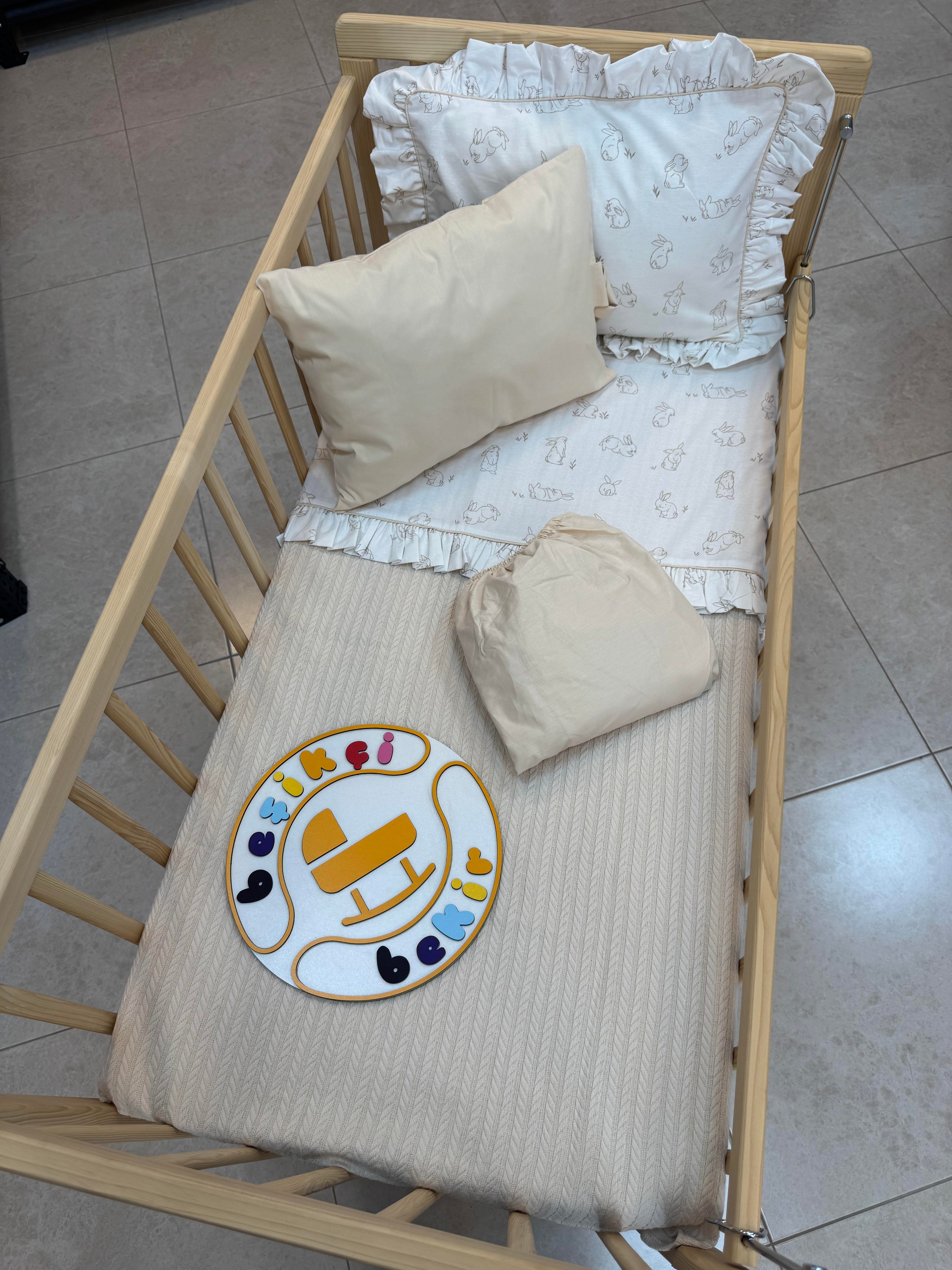 Tavşan Desen Örgü Kumaş Bebek Pike Takımı 
