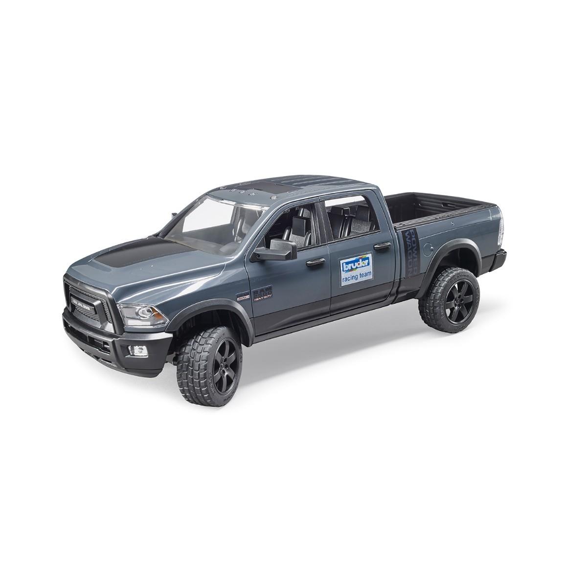 Bruder Ram 2500 Pickup ve Roadster Yarış Arabası 02504