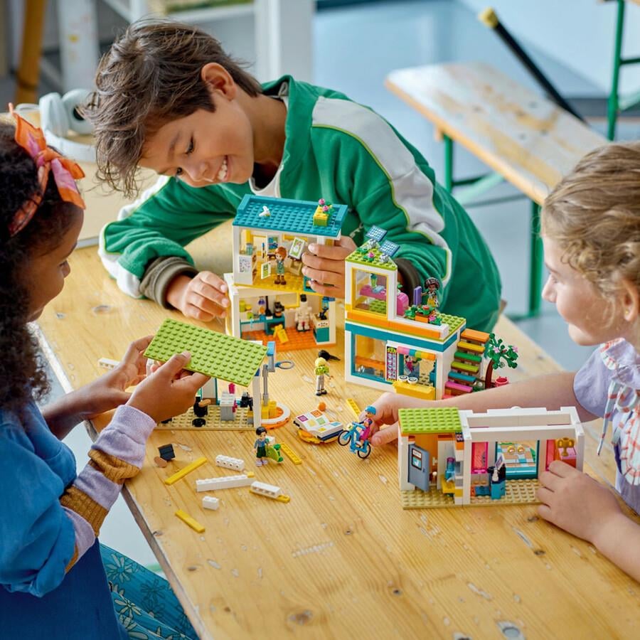 Lego Friends Uluslararasın Heartlake Okulu 41731