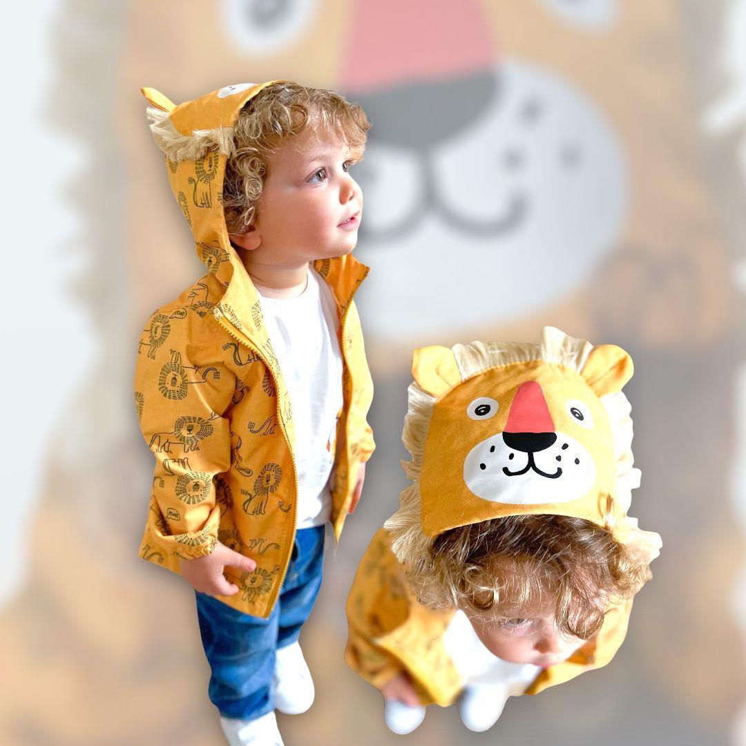 Aslan Başlıklı Astarlı Lion Yağmurluk Ceket