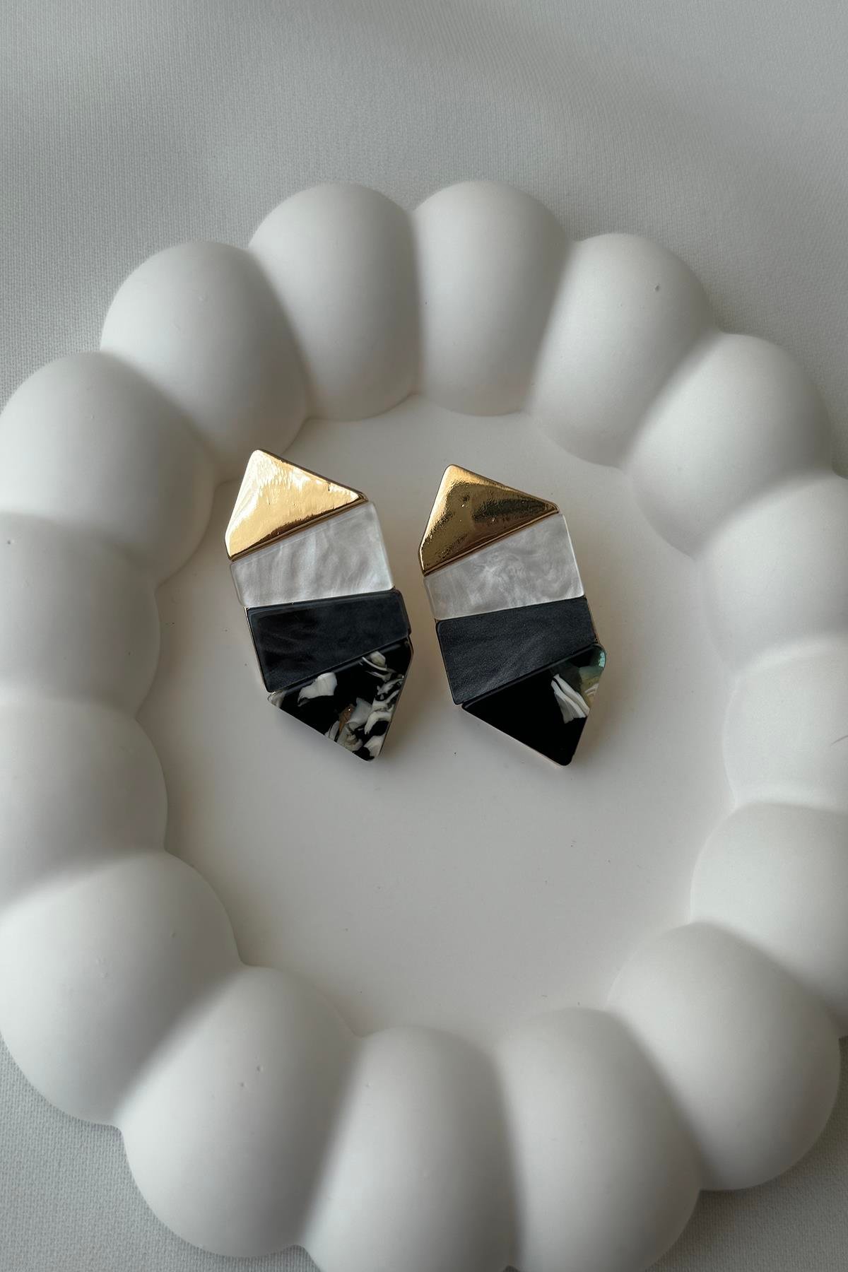 GEOMETRİK KÜPE