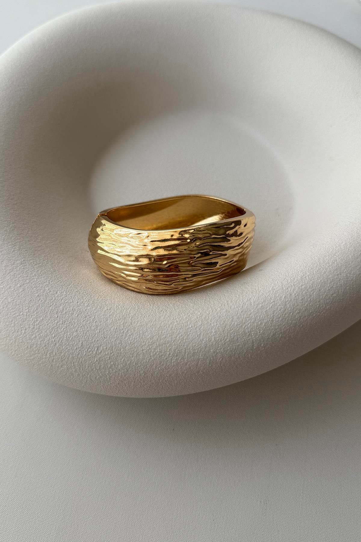 GOLD KELEPÇE