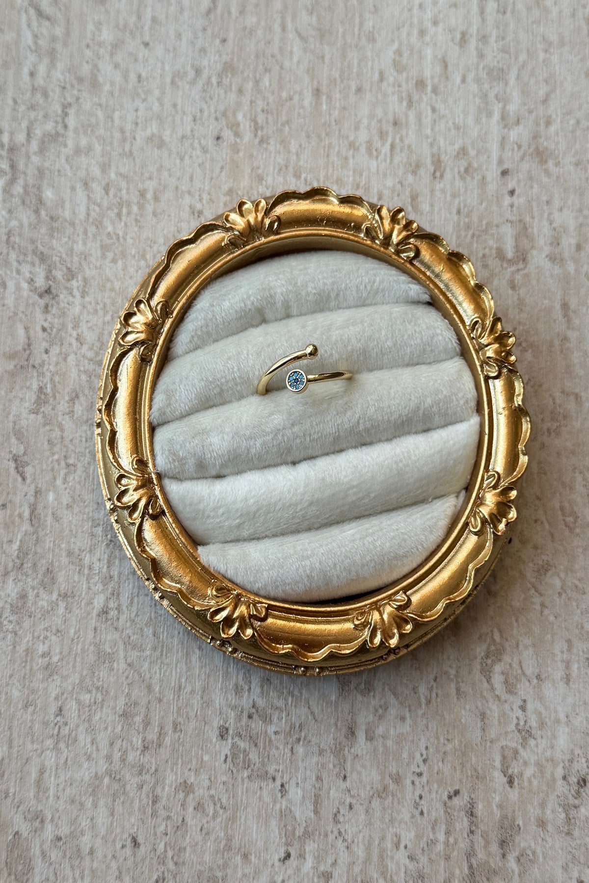 PİRİNÇ AYARLI YÜZÜK