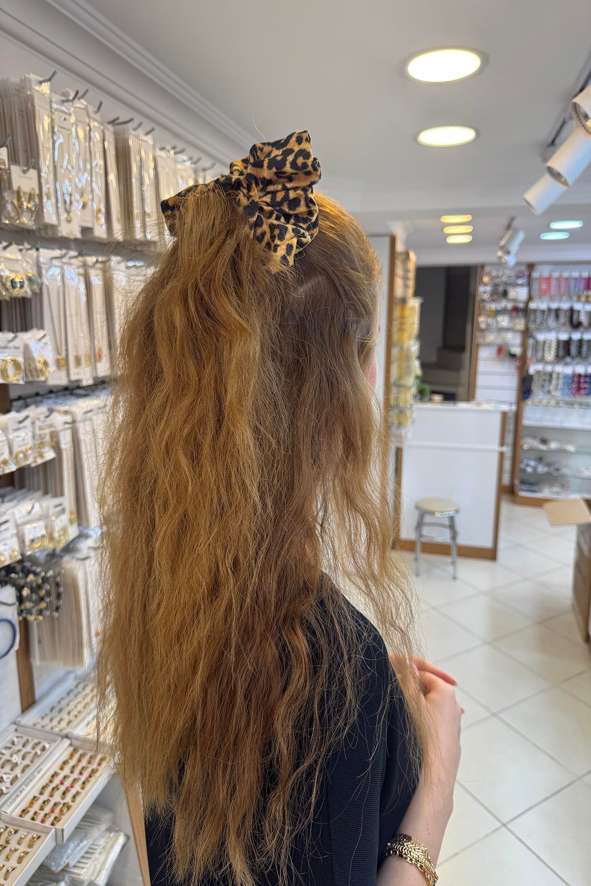 SARI LEOPAR LASTİK TOKA