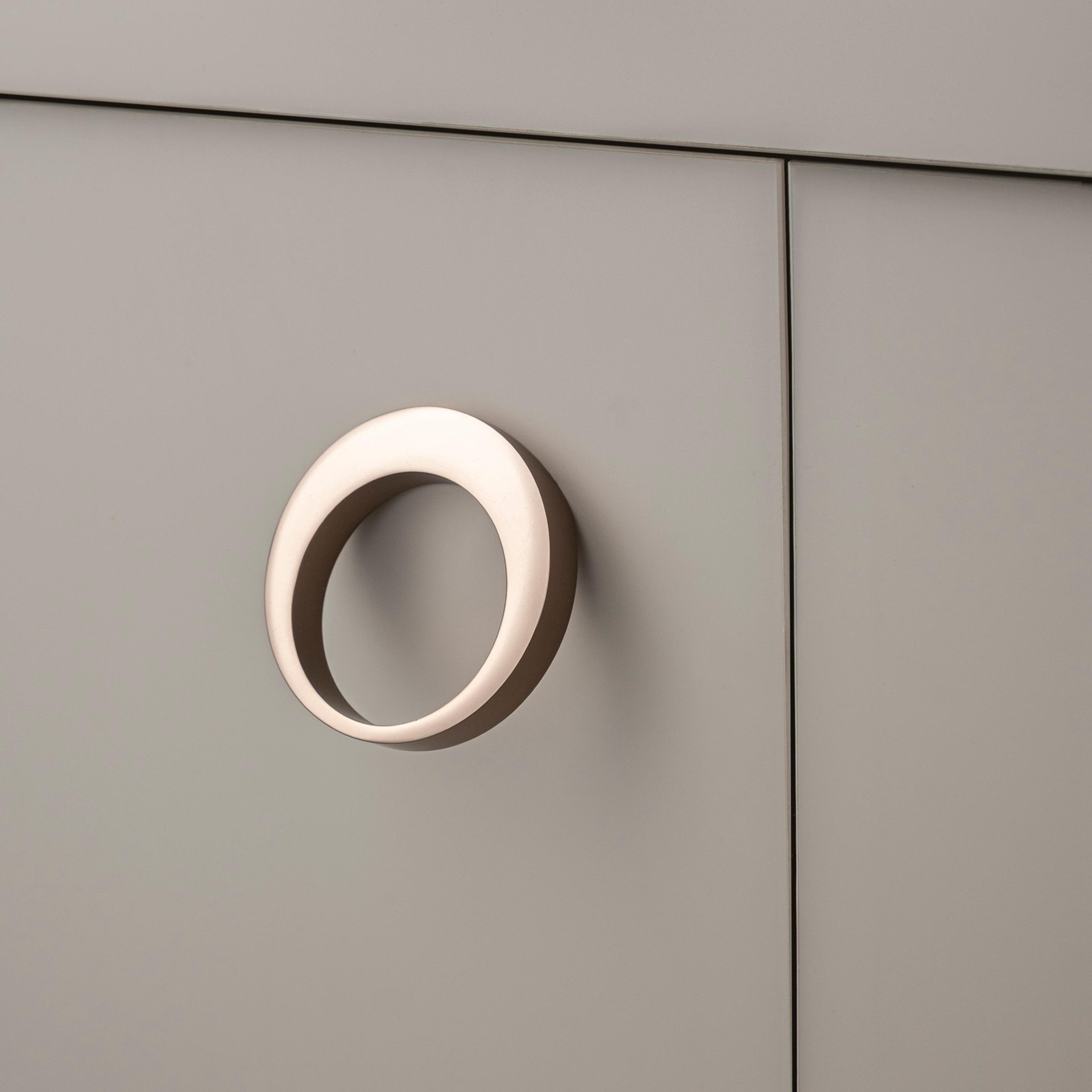 6530 Modern Kulp Siyah Renk Çap 60 Mm 