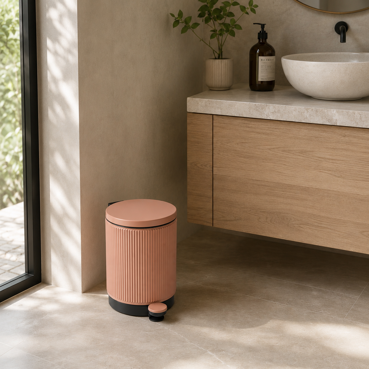 Lumi Kanallı Pedallı Çöp Kovası 5 L Terracotta