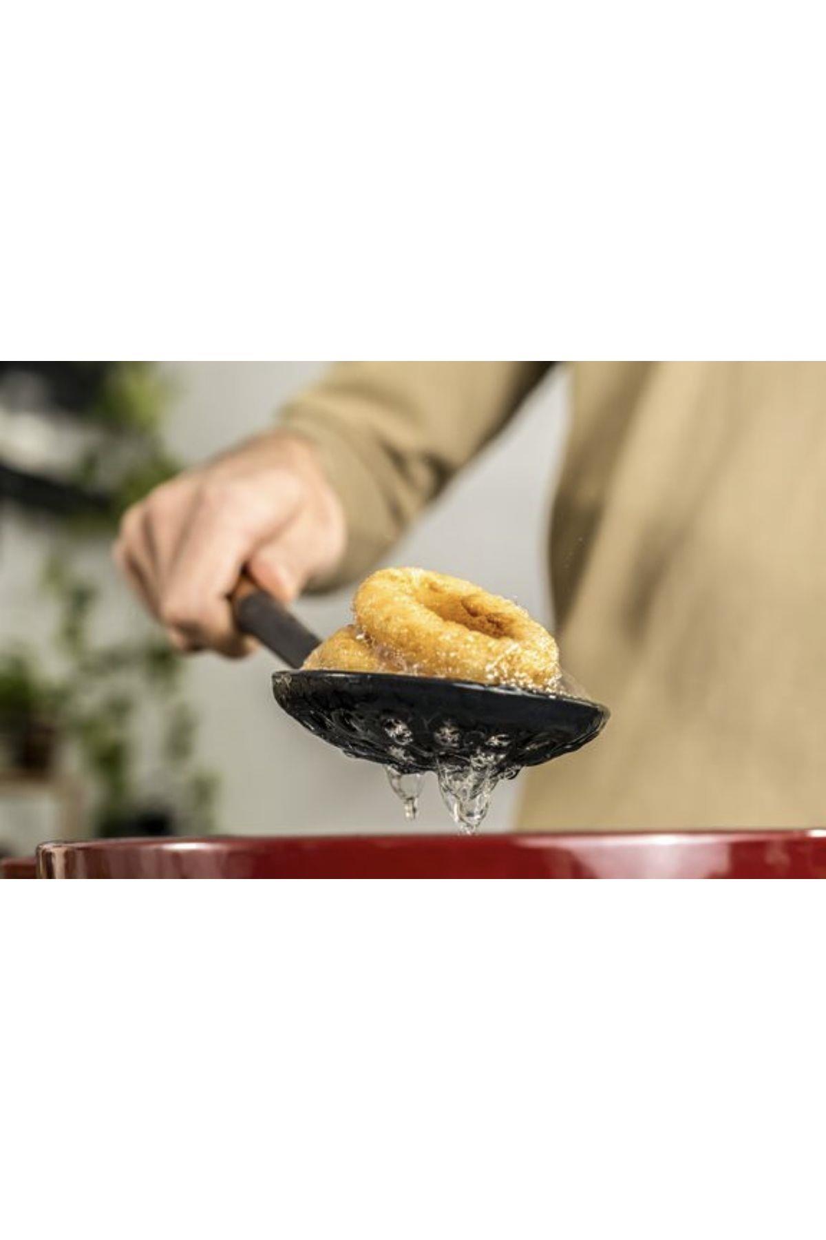 Silikon Delikli Kepçe 31 Cm