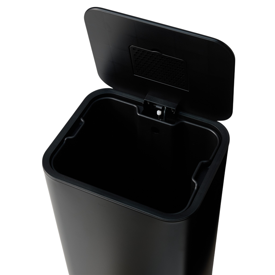 Square Mat Siyah Pedallı Çöp Kovası 30 L