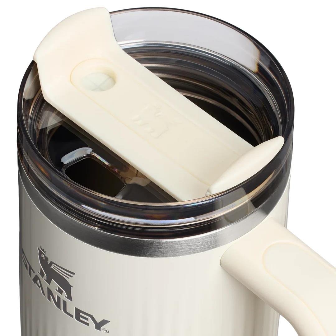 Stanley The Quencher® H2.0 Fluted Tumbler Pipetli Termos Bardak | 0.89 LT - Krem