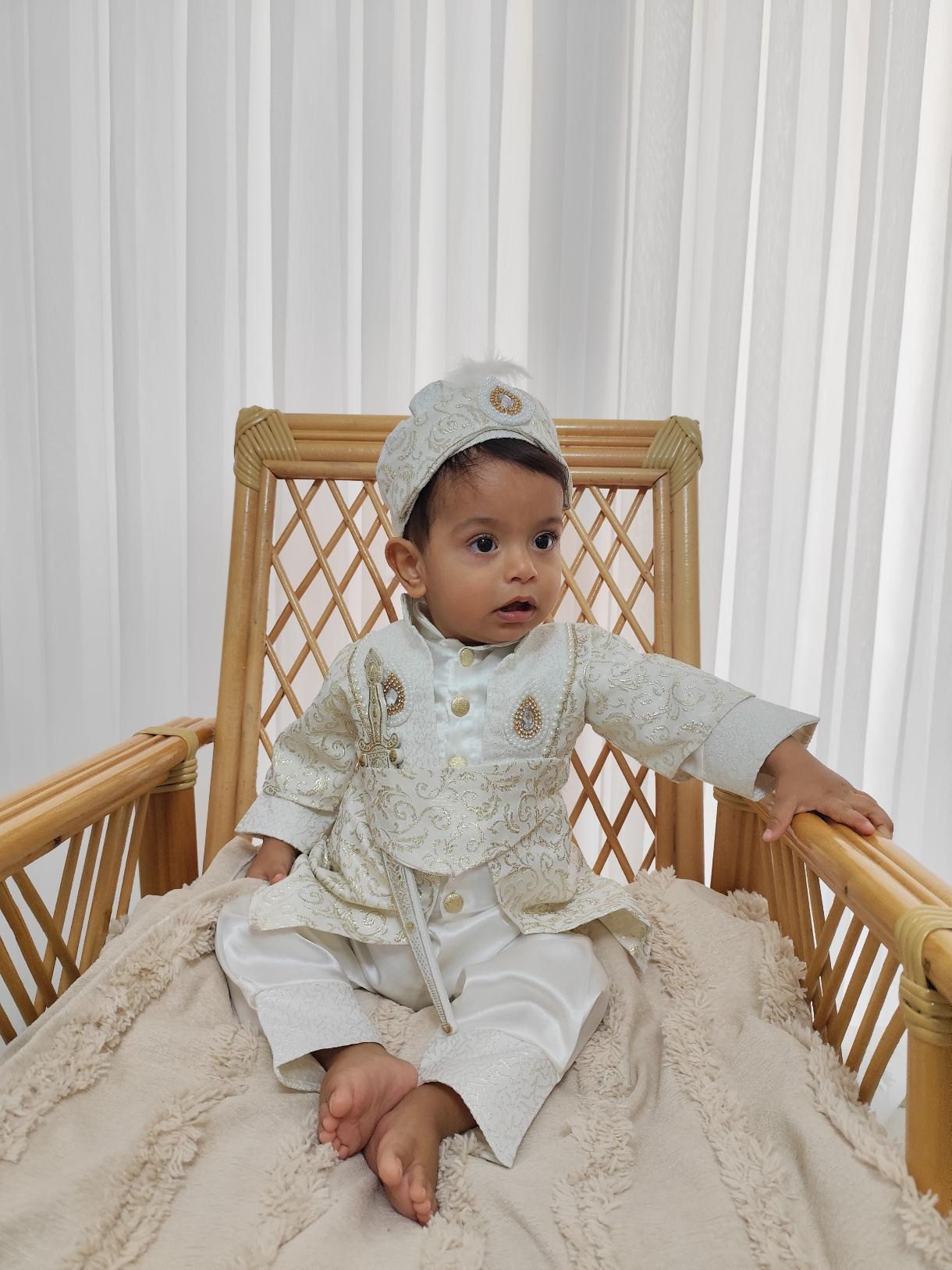PİLEKİ BABY  ERKEK BEBEK KILIÇLI AKSESUARLI MEVLÜT VE SÜNNET TAKIMI 0 6 AY VE 1 YAŞ BEDEN