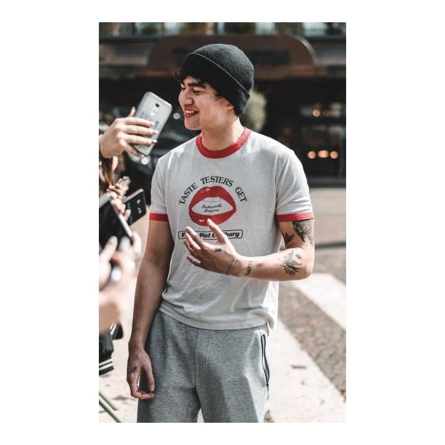 5 Sos Peter Paul Cadburry Calum Hood - Unisex T-Shirt