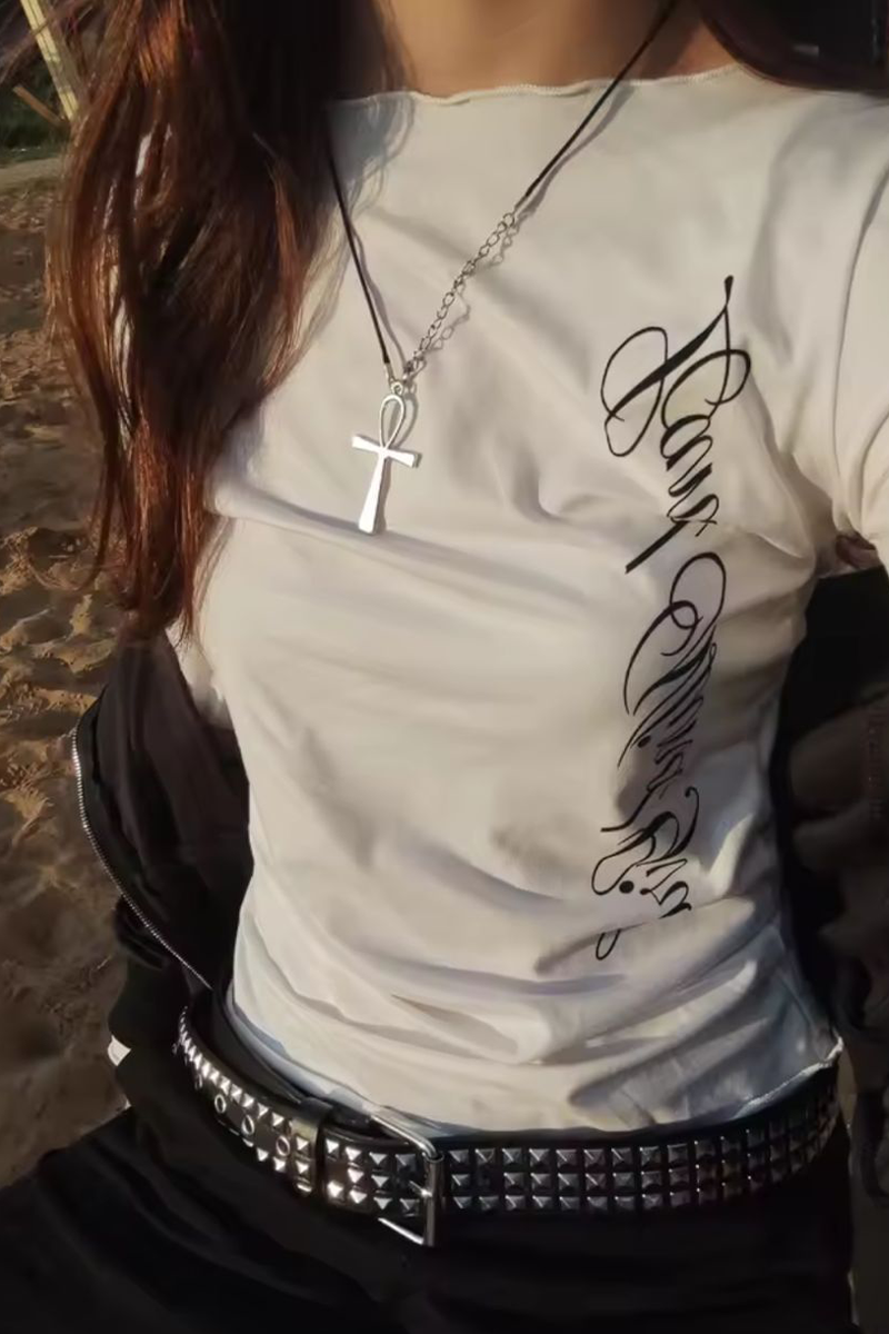 Beyaz Gotik Sırt Baskılı Wing Geniş Yaka Y2K Uzun Kollu Crop