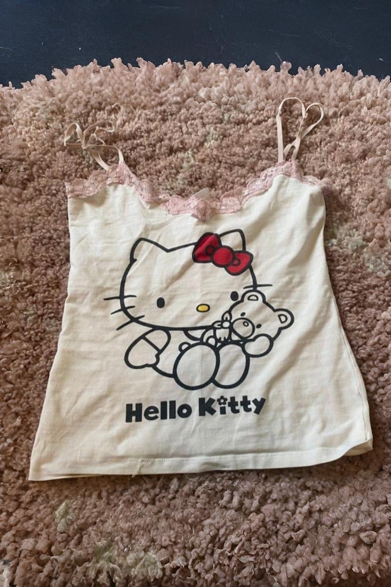 Beyaz Hello Kitty Bear Cub Askılı Crop