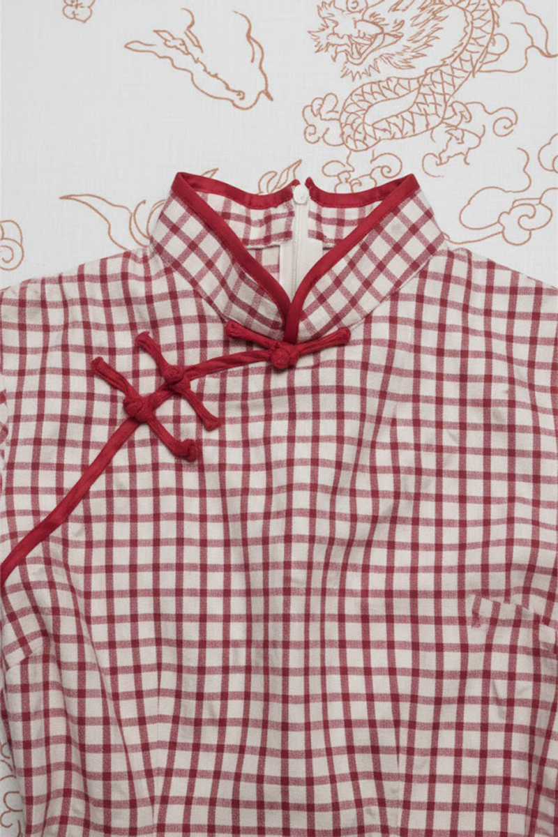 Beyaz Kırmızı Ekoseli Çin Yakalı Y2K Kısa Kollu Crop