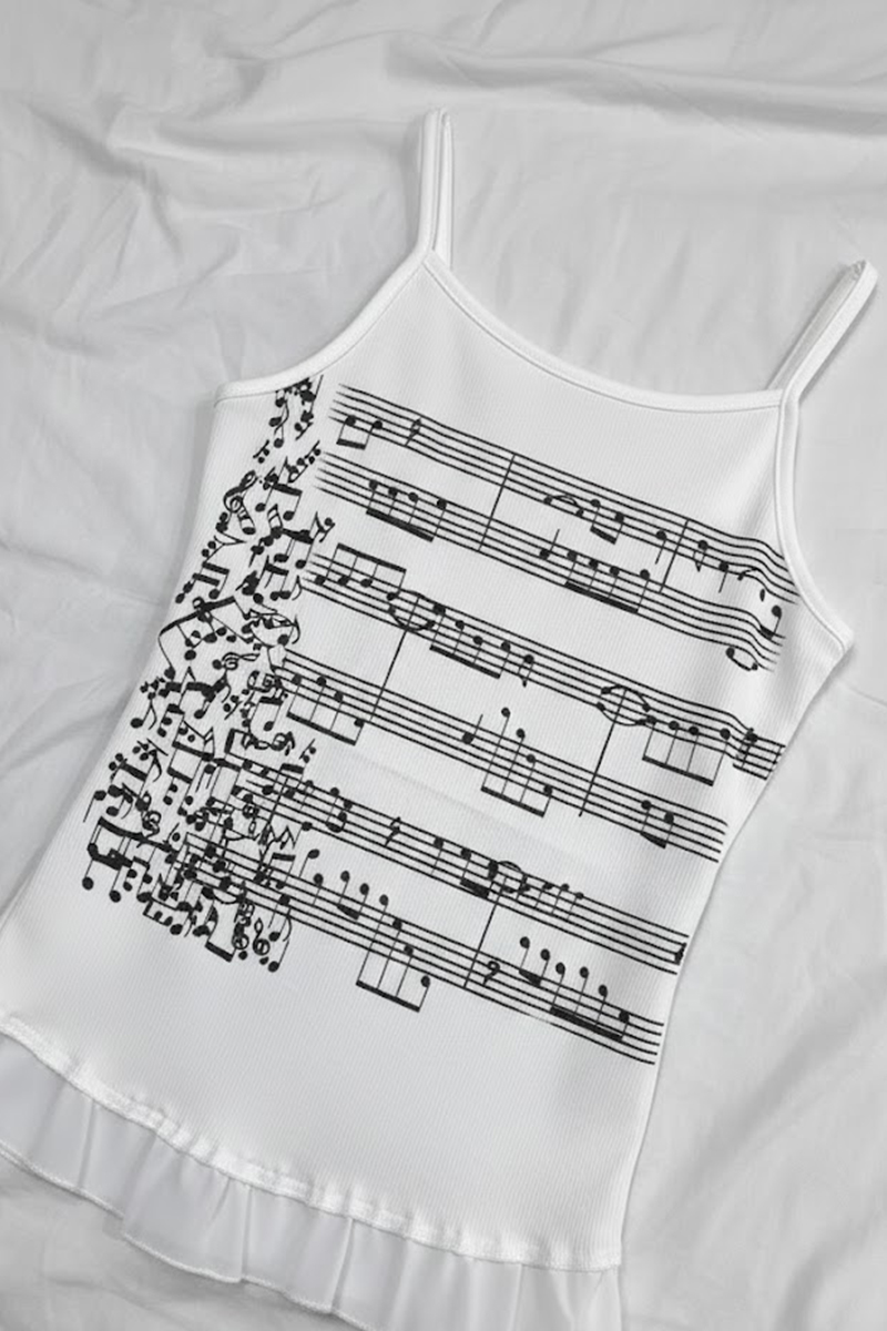 Beyaz Nota Desenli Y2K Askılı Crop