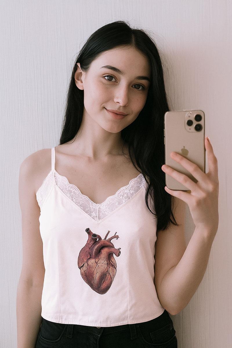 Beyaz Realistic Heart Dantel Gotik Y2K Askılı Crop