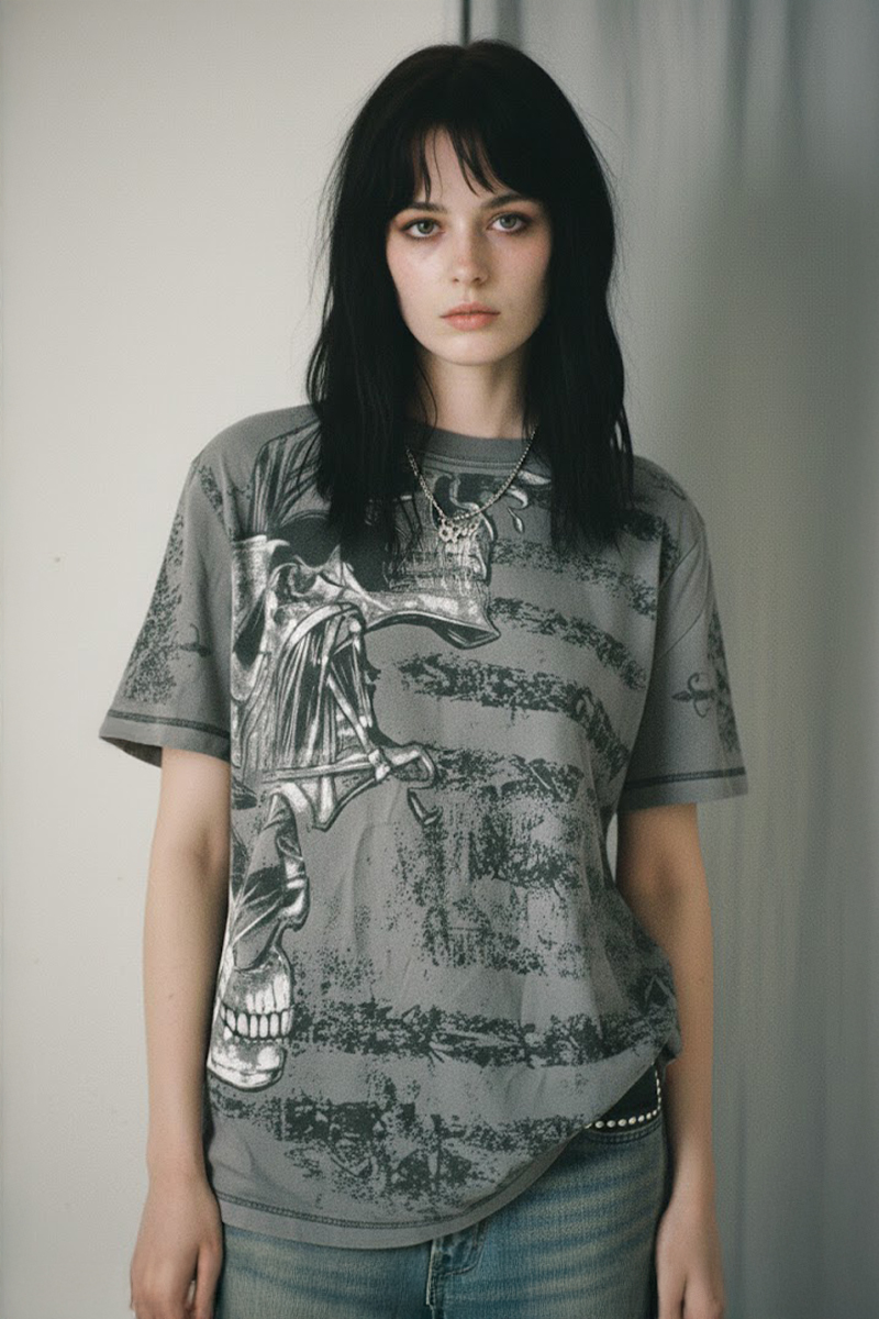 Füme Vintage Siyah Kollu Skull Transition Cyber Grunge Y2K Unisex T-Shirt