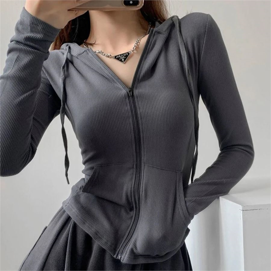 Gri Oval Kesim Kapüşonlu Hırka